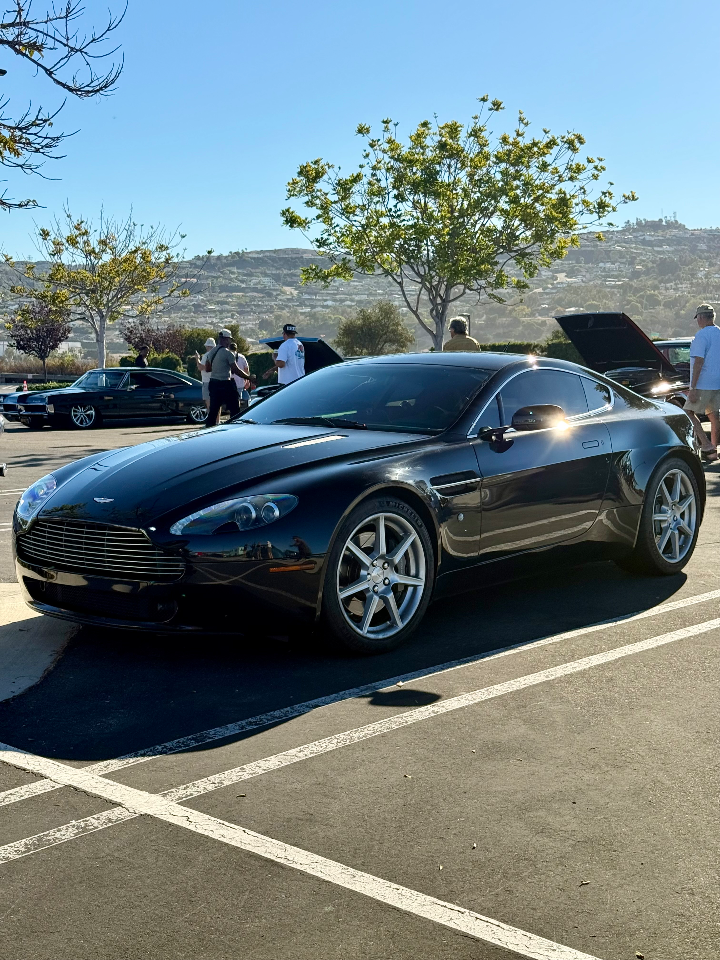 2006 Aston Martin V8 Vantage — Lineage Image 1