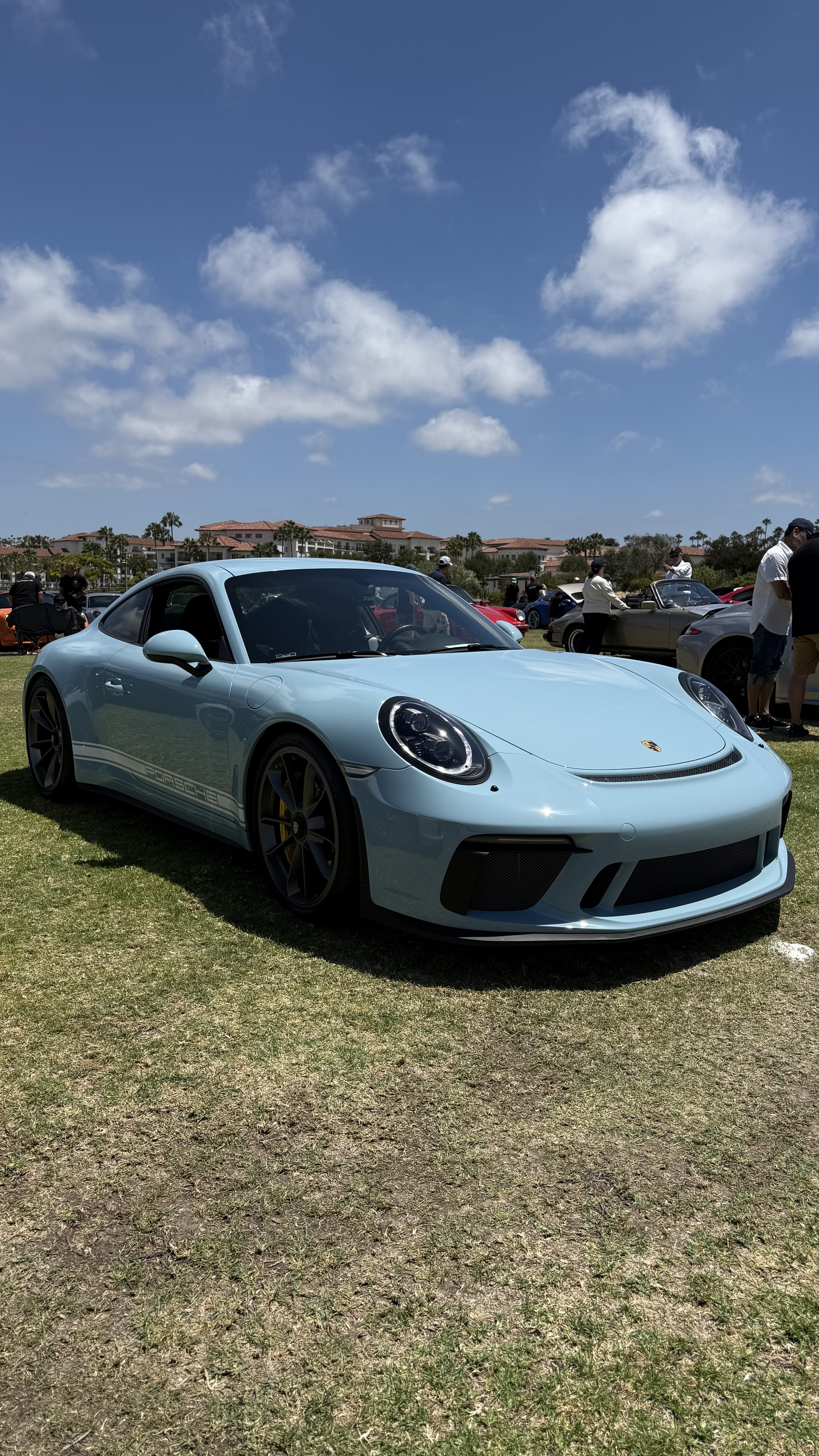 2018 Porsche 911 — Lineage Image 2