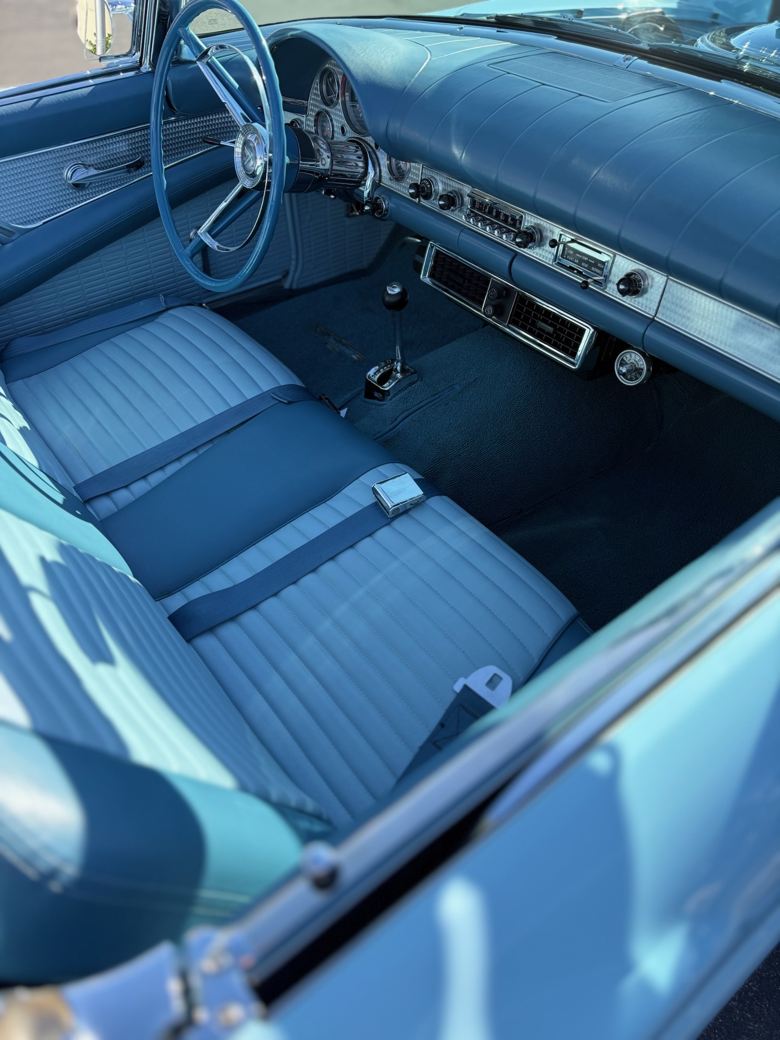 1957 Ford Thunderbird — Lineage Image 3