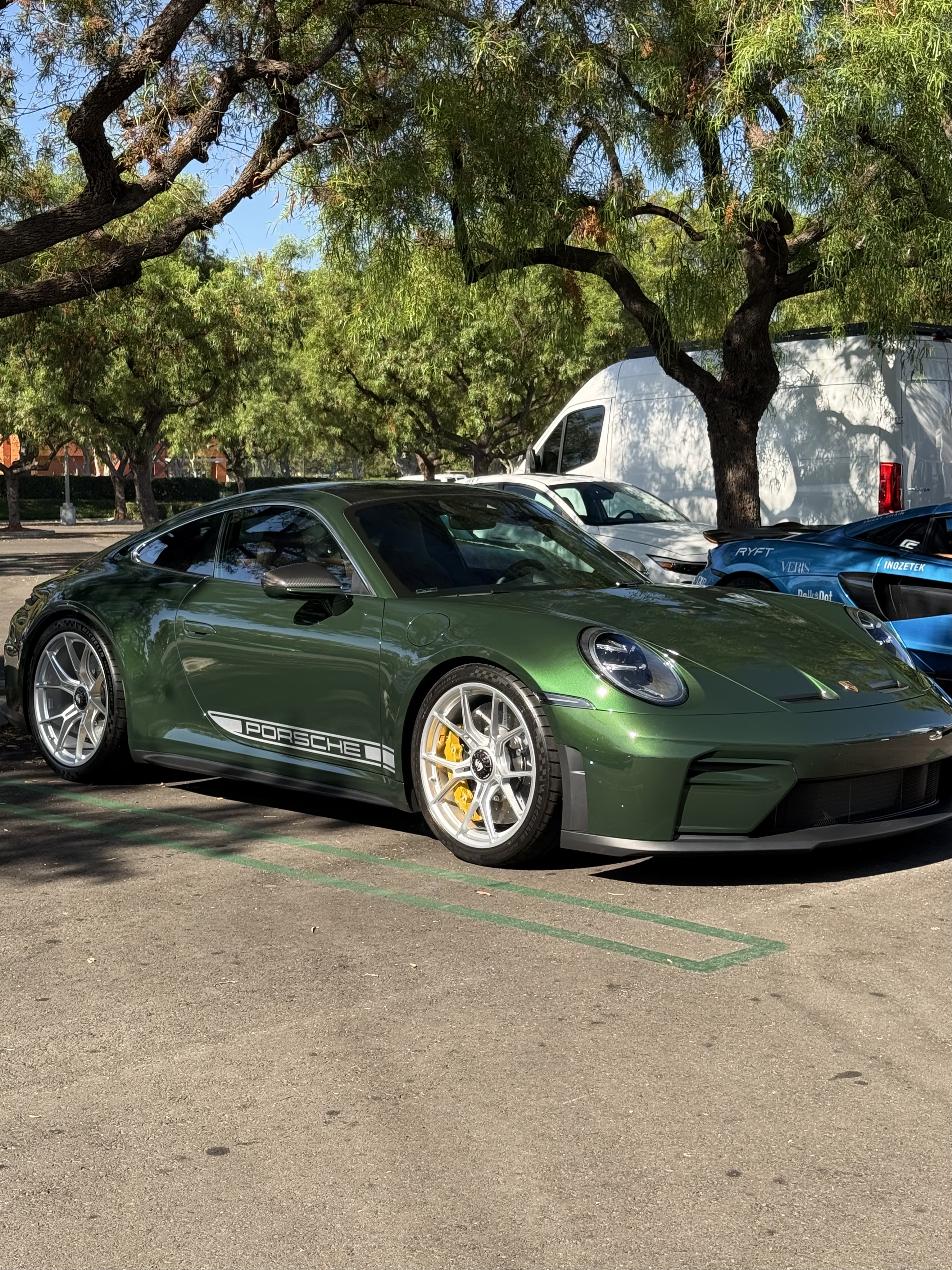 2026 Porsche 911 — Lineage Image 3