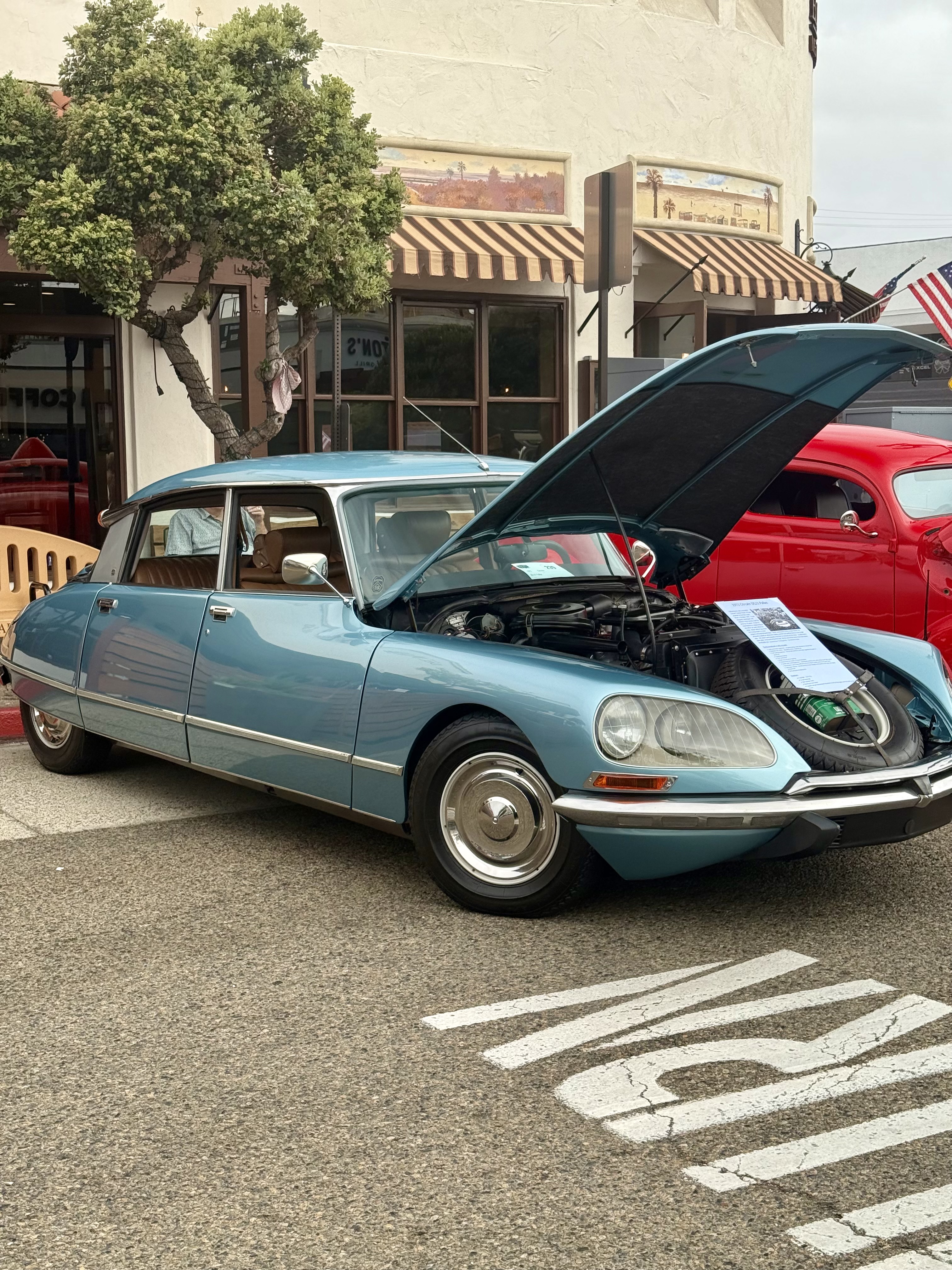 1972 Citroën DS 21 — Lineage Image 1