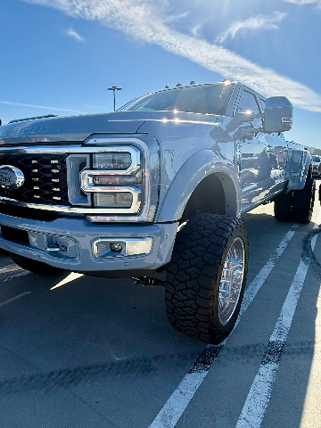 2025 Ford F-450 — Lineage Image 1
