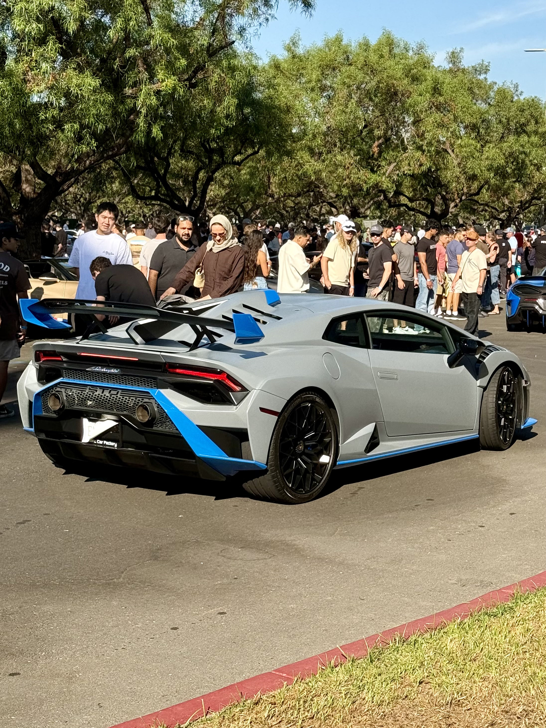 2022 Lamborghini Huracan hero image