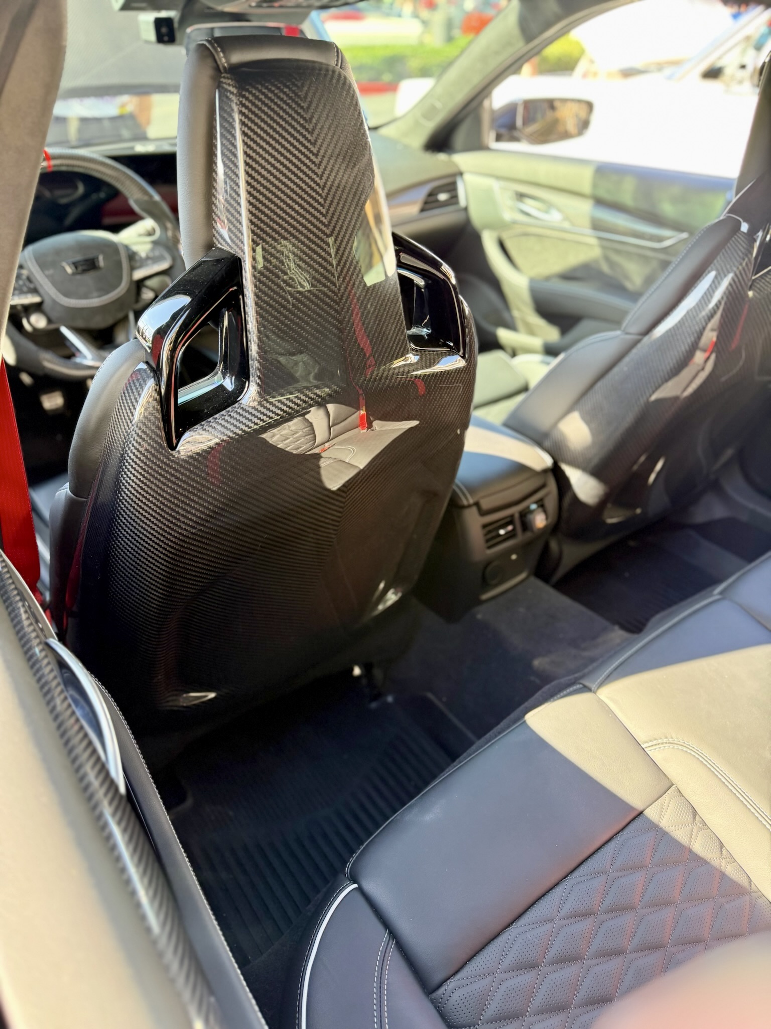 2025 Cadillac CT5 — Lineage Image 1