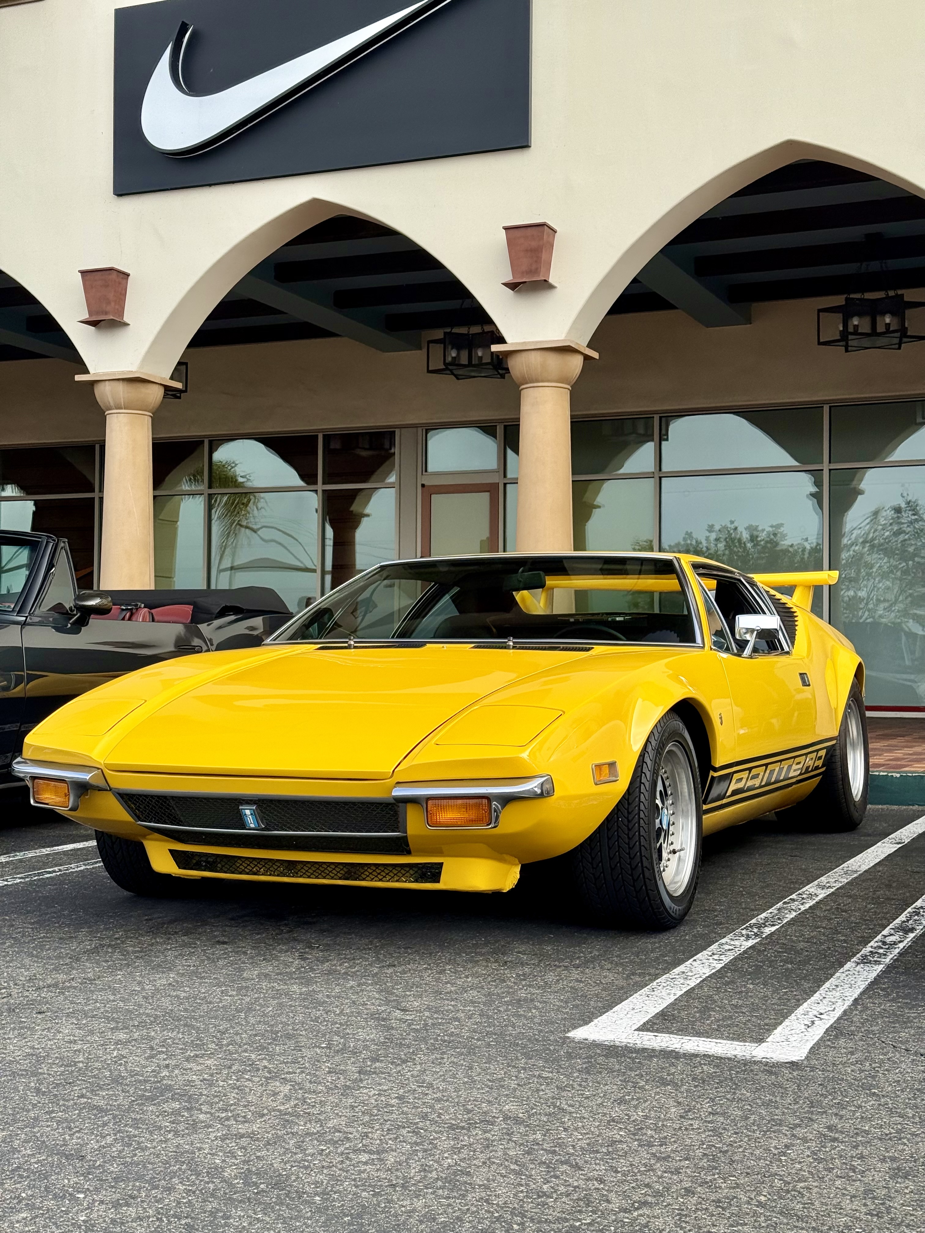 1972 De Tomaso Pantera — Lineage Image 1