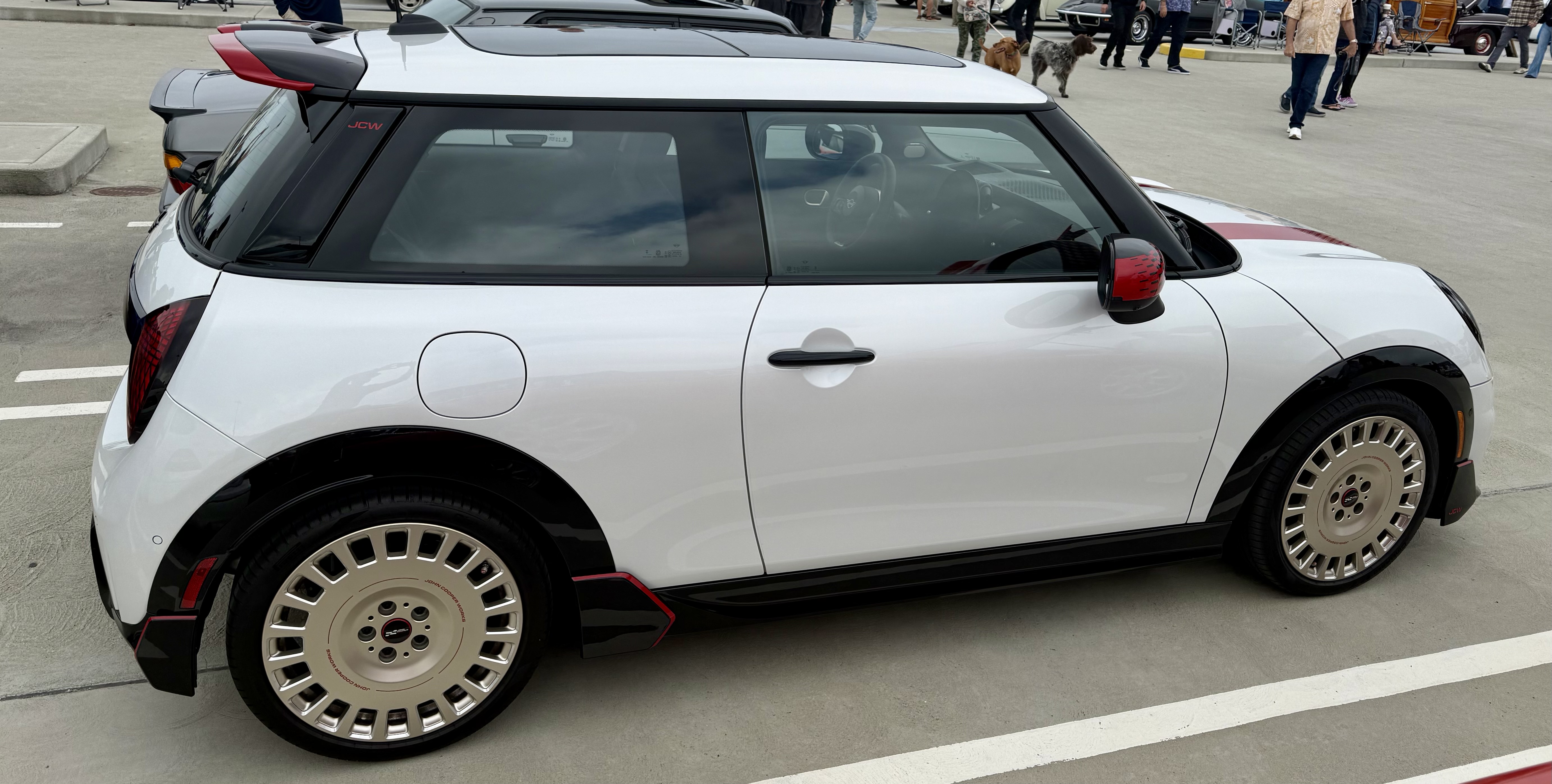 2026 Mini Hardtop — Lineage Image 1