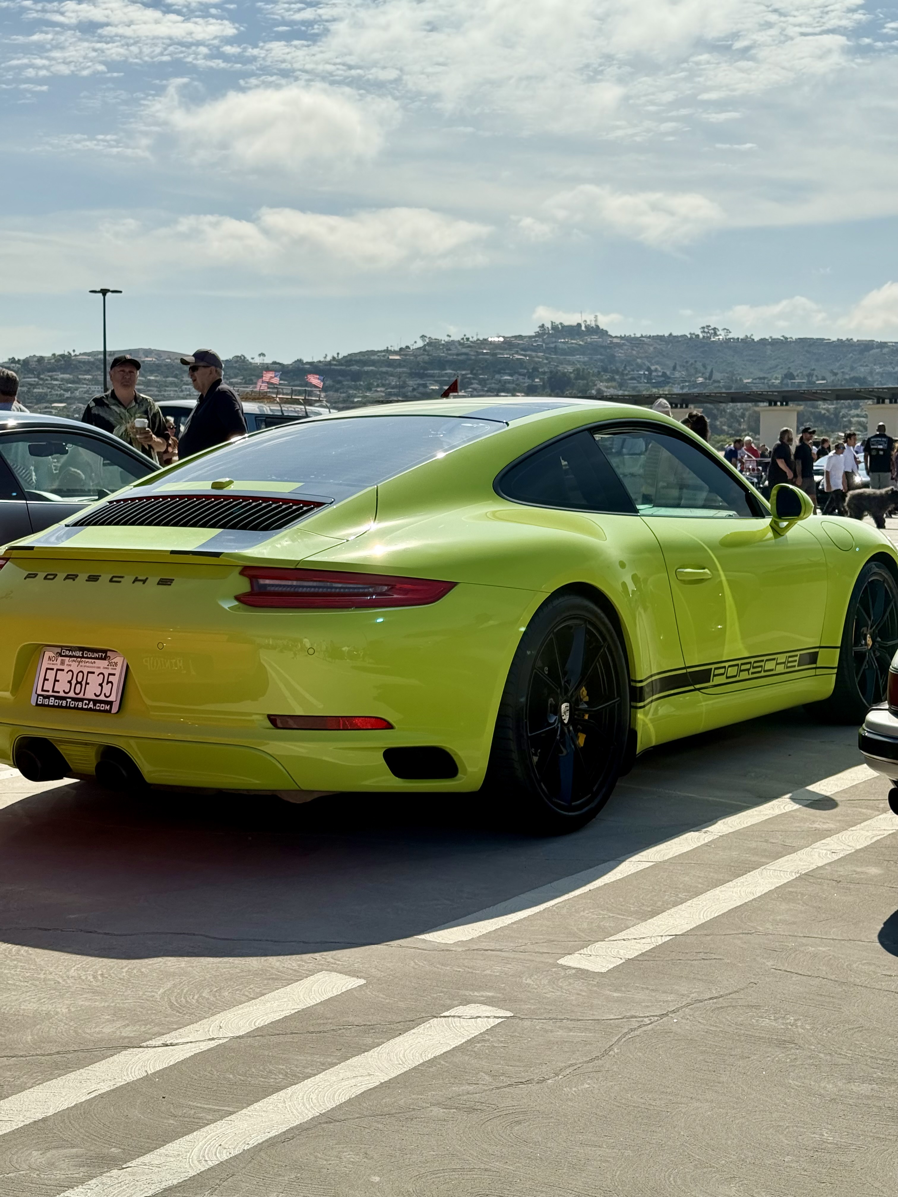2017 Porsche 911 — Lineage Image 3