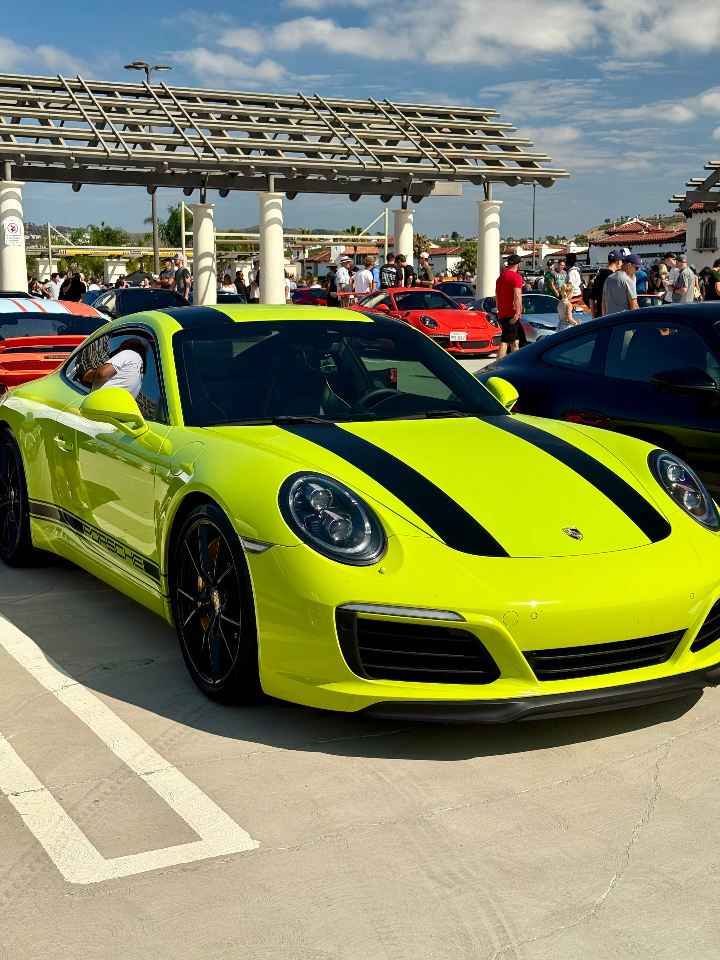 2017 Porsche 911 — Lineage Image 1