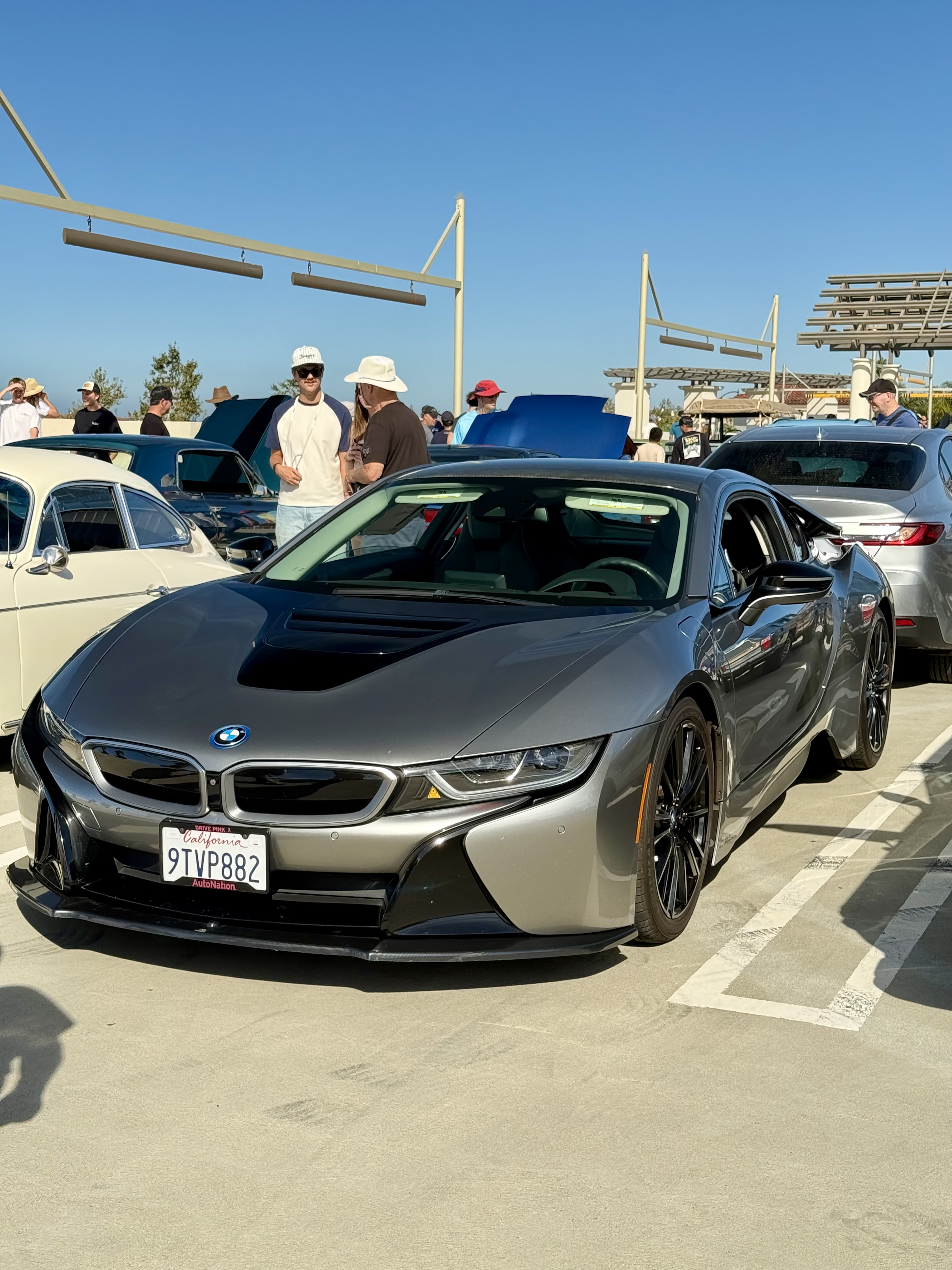 2019 BMW i8 hero image