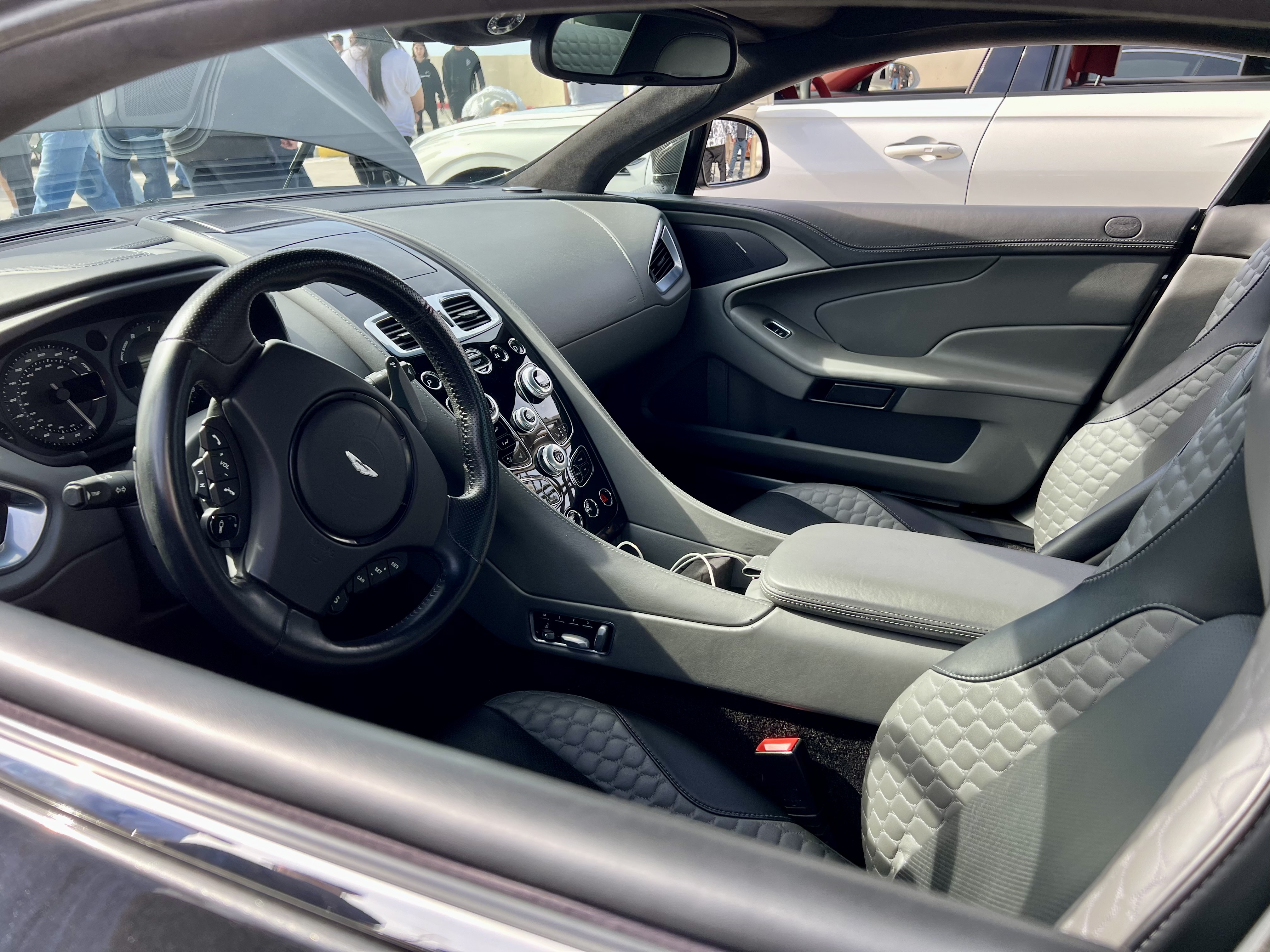 2015 Aston Martin Vanquish — Lineage Image 3