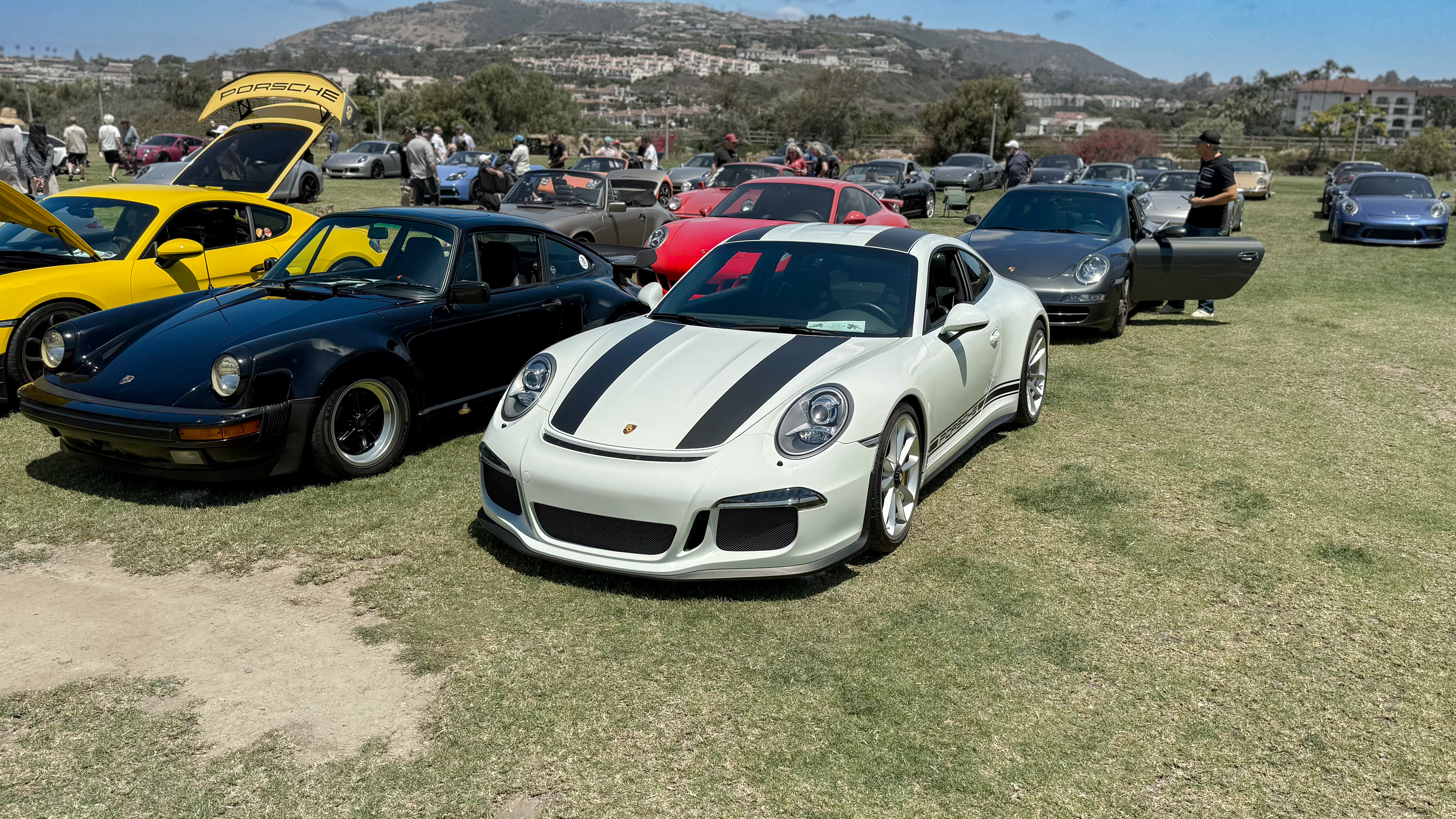 2016 Porsche 911 — Lineage Image 1