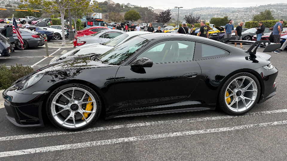 2022 Porsche 911 — Lineage Image 1