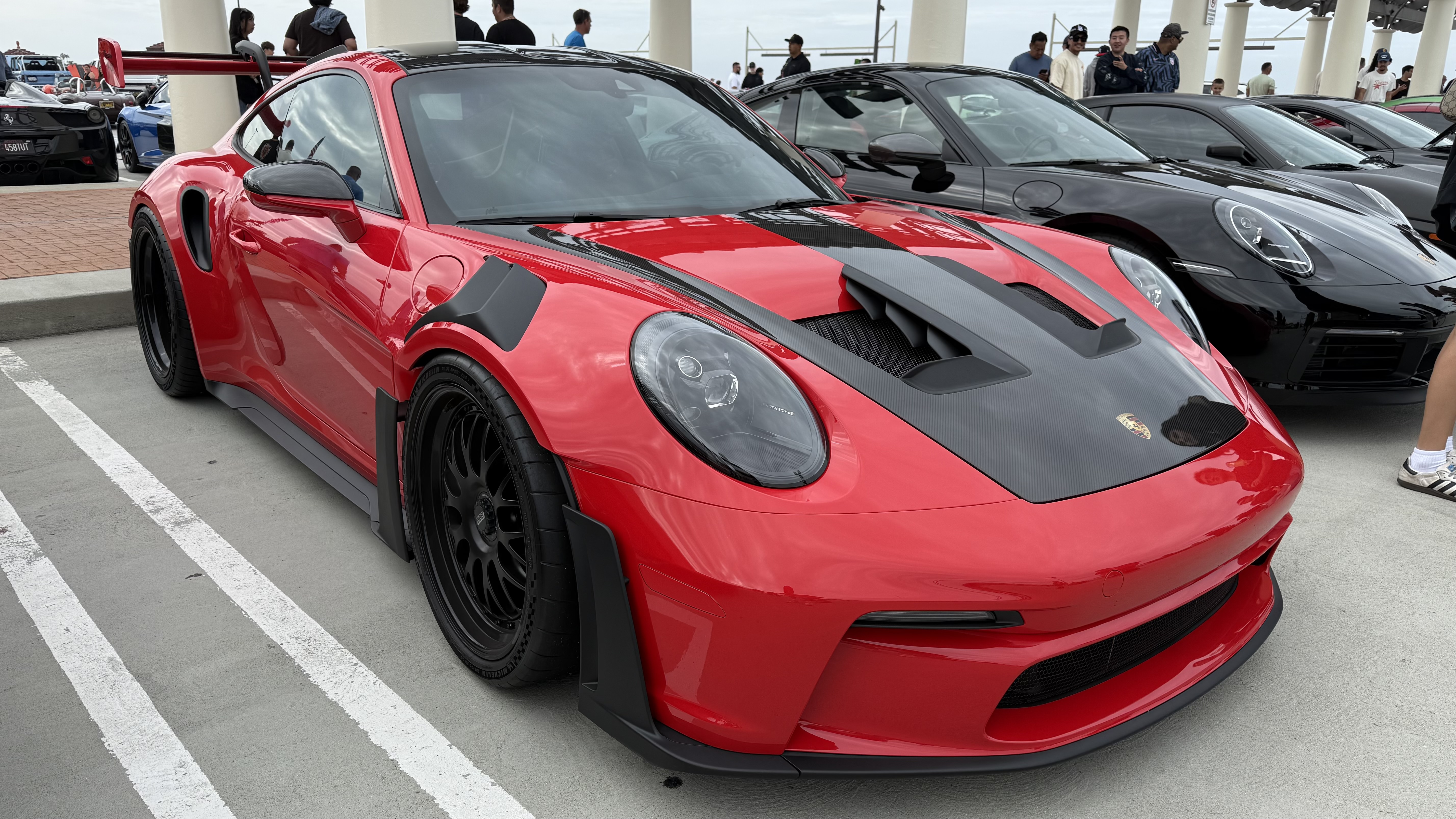 2025 Porsche 911 — Lineage Image 1