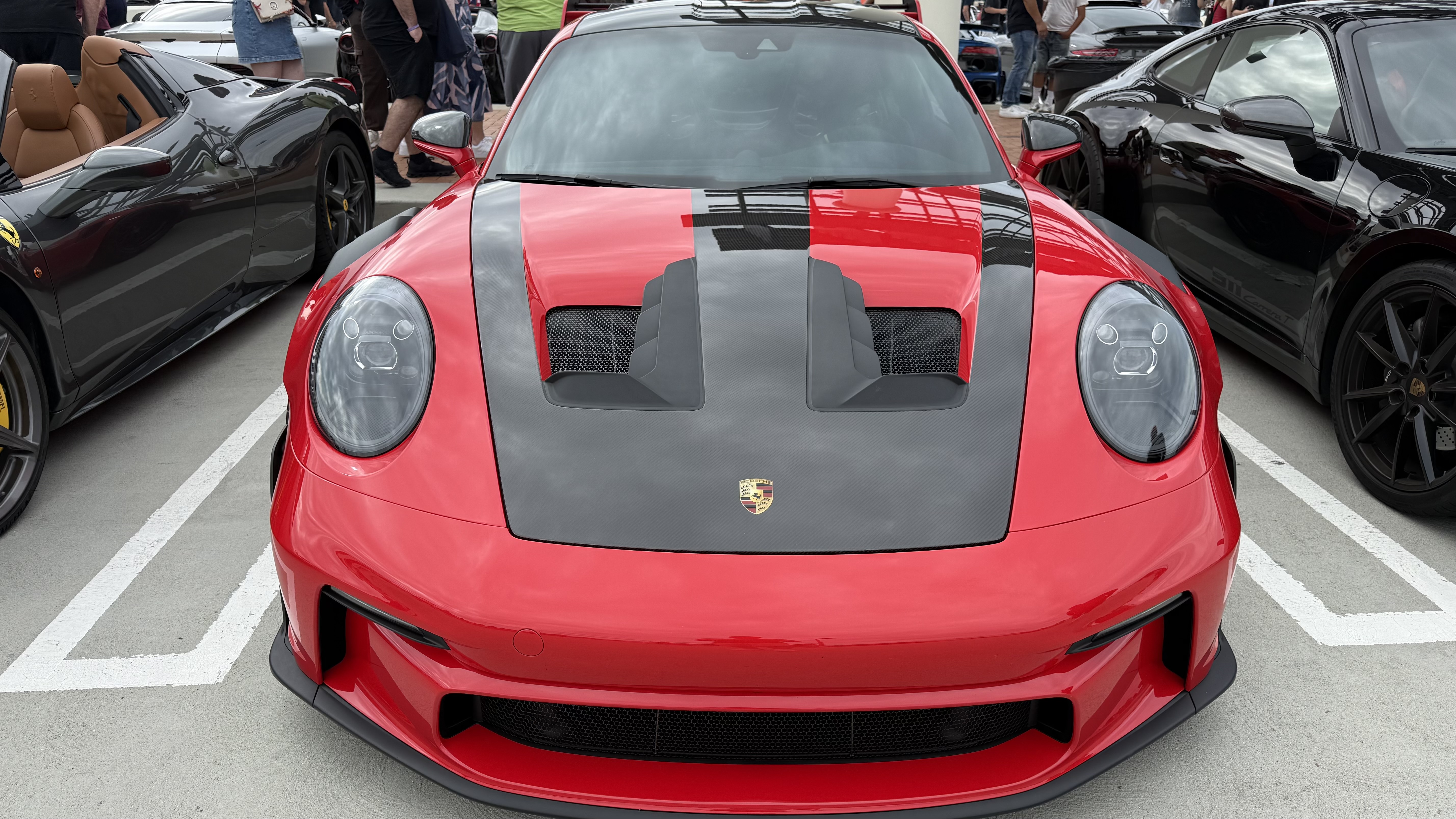 2025 Porsche 911 — Lineage Image 2