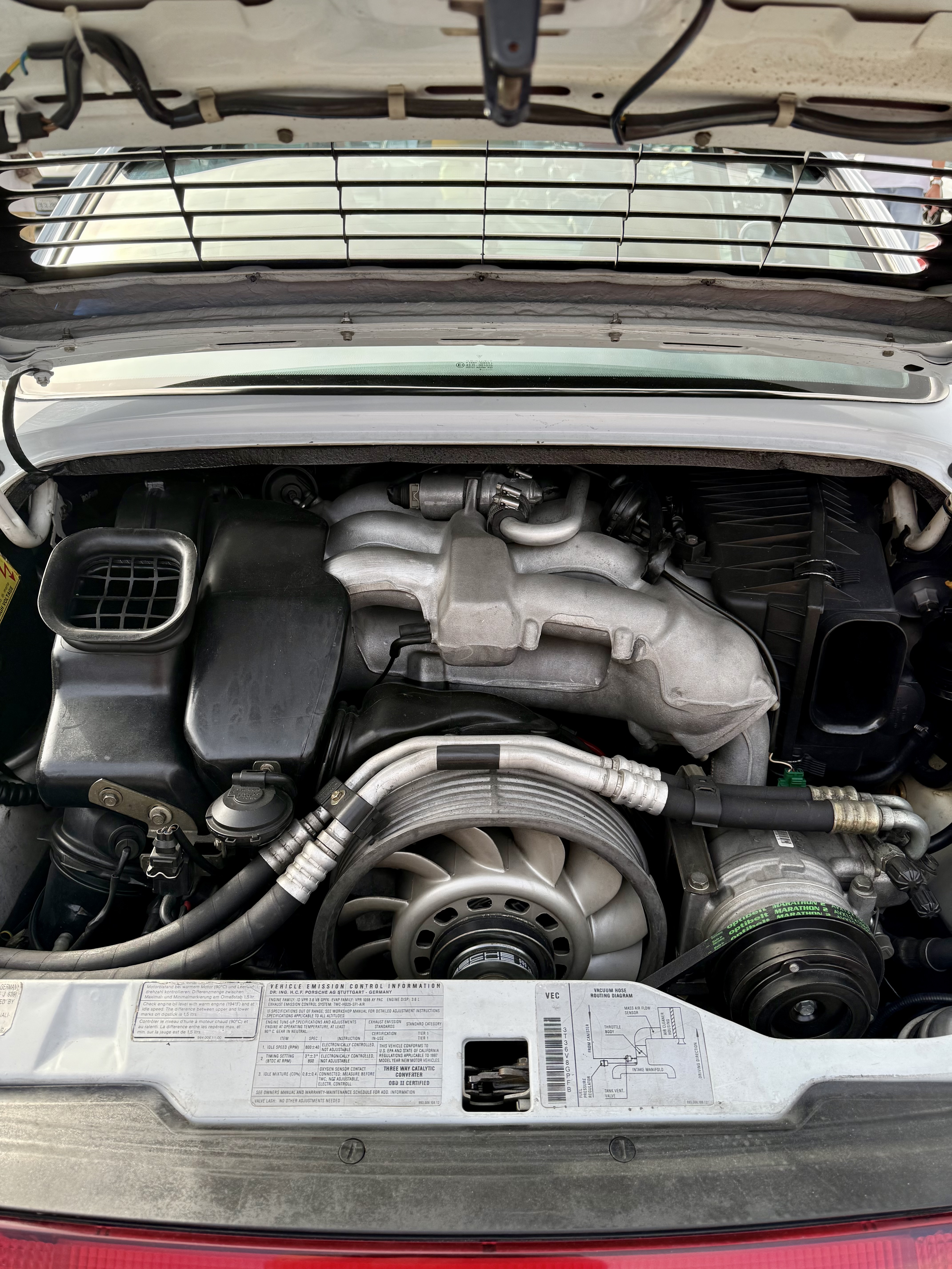 1997 Porsche 911 — Lineage Image 4