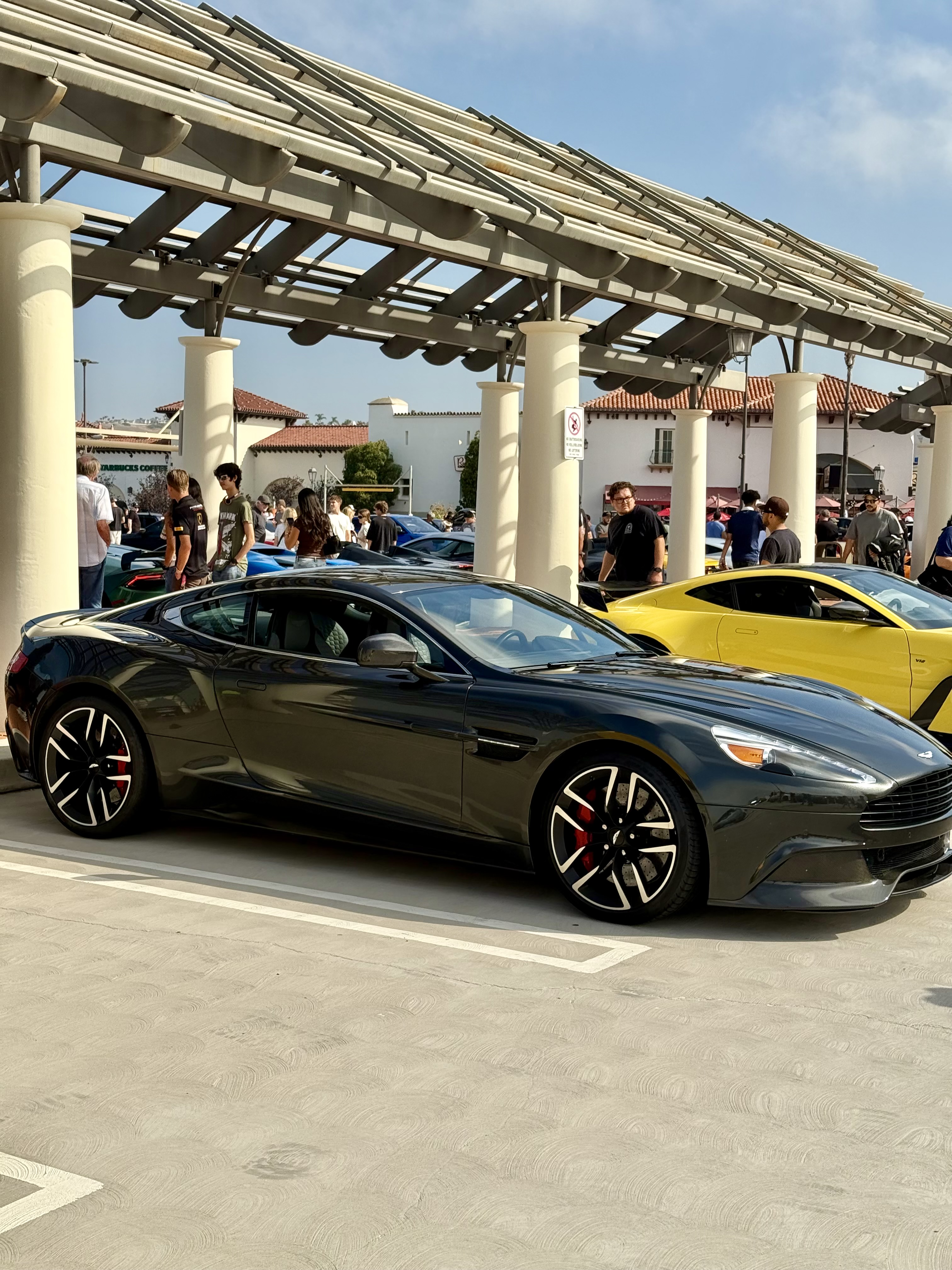 2015 Aston Martin Vanquish hero image
