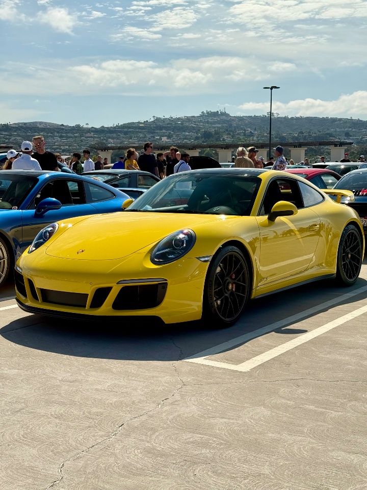 2019 Porsche 911 — Lineage Image 1