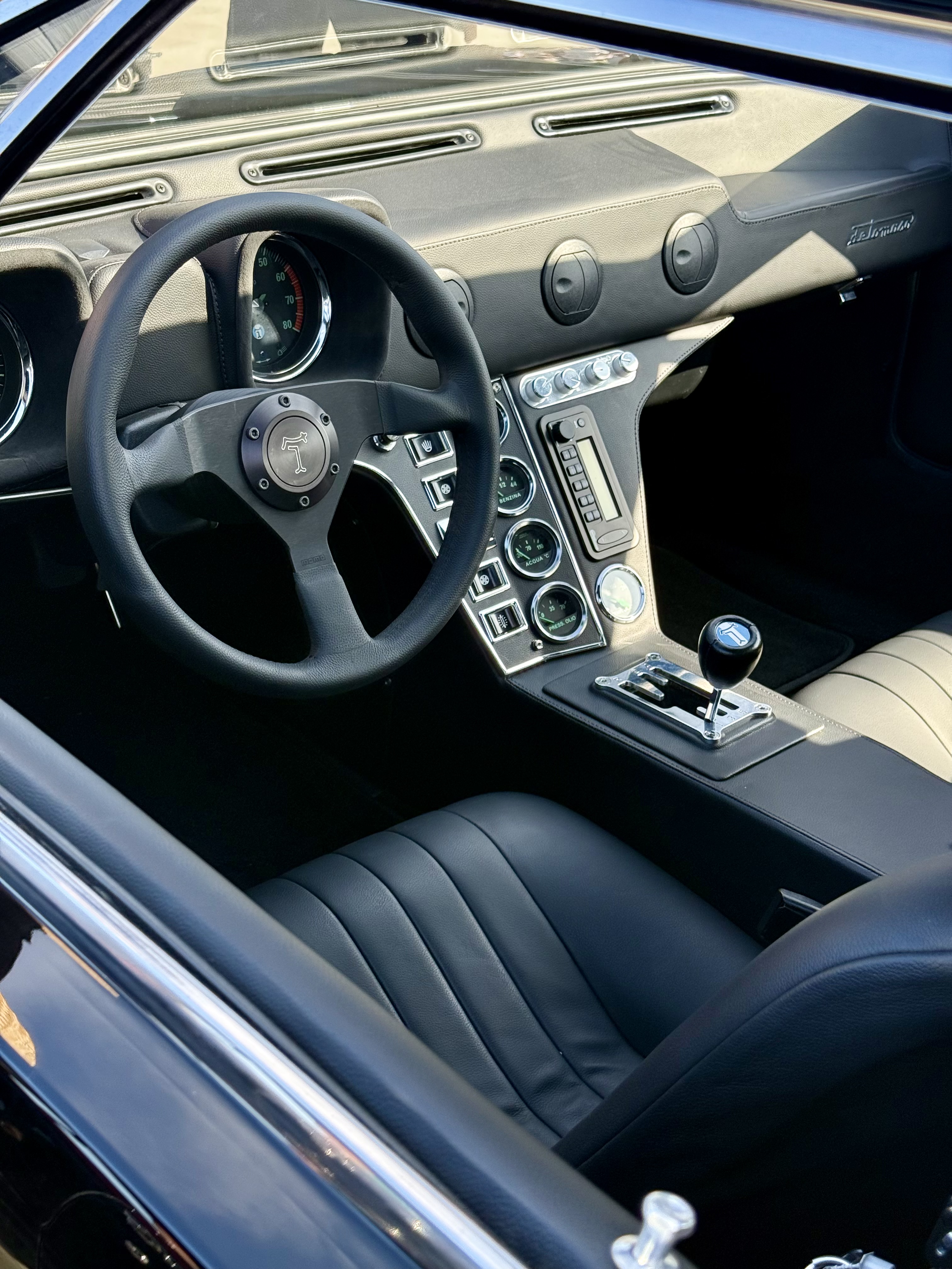 1971 De Tomaso Pantera — Lineage Image 3