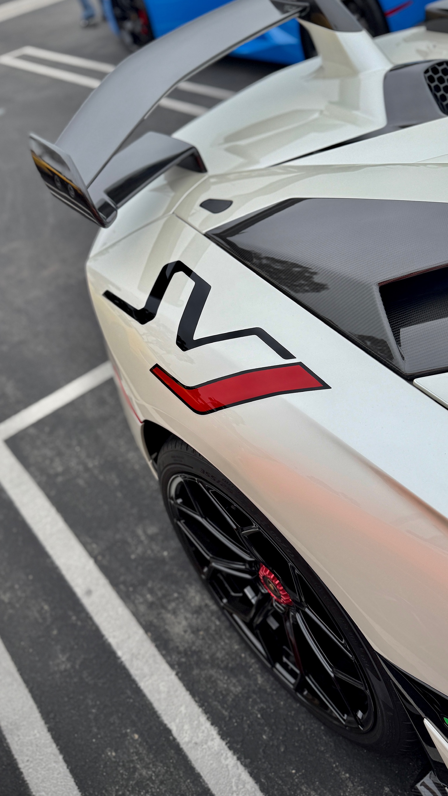 2020 Lamborghini Aventador — Lineage Image 3