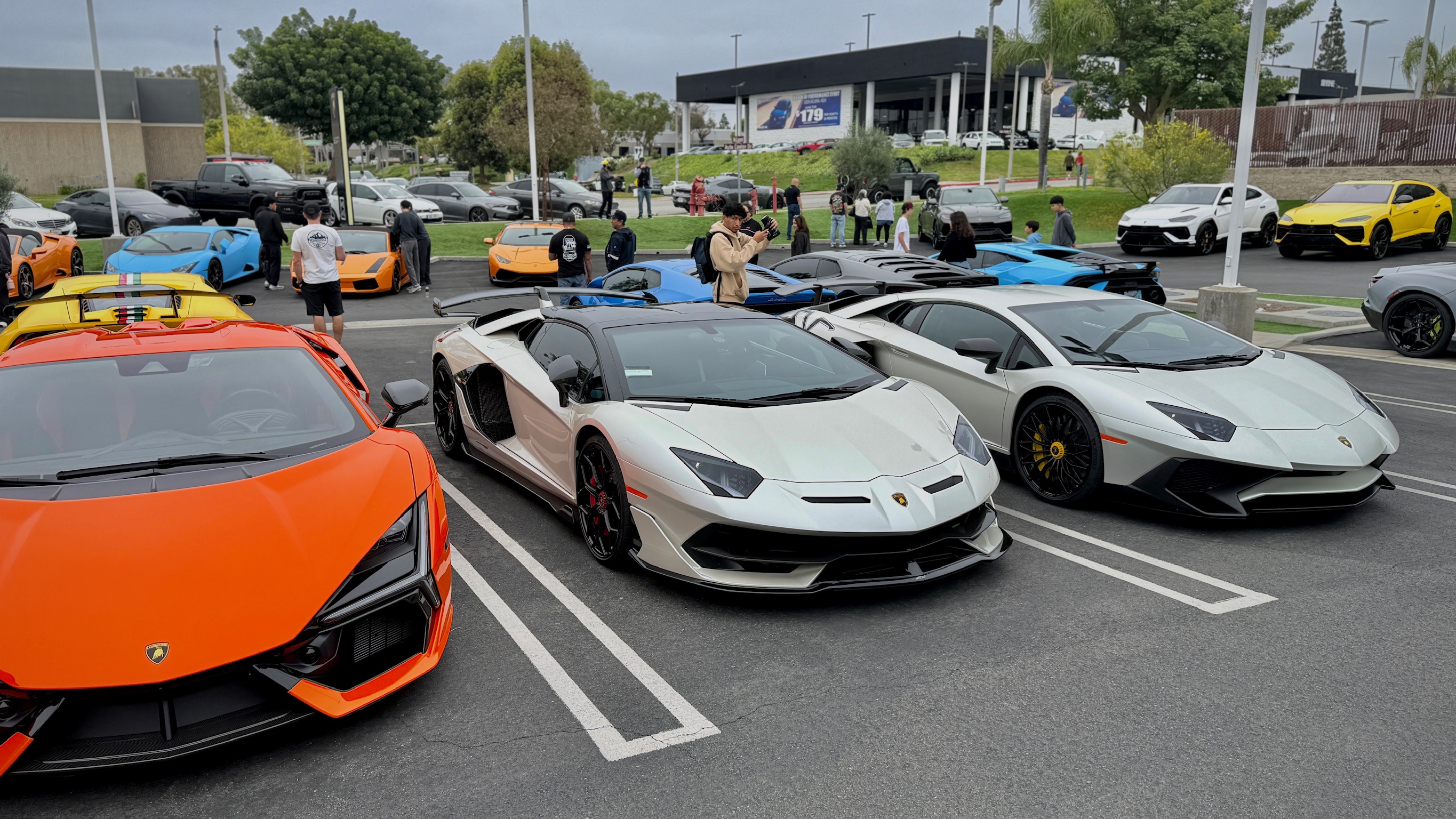 2020 Lamborghini Aventador — Lineage Image 1