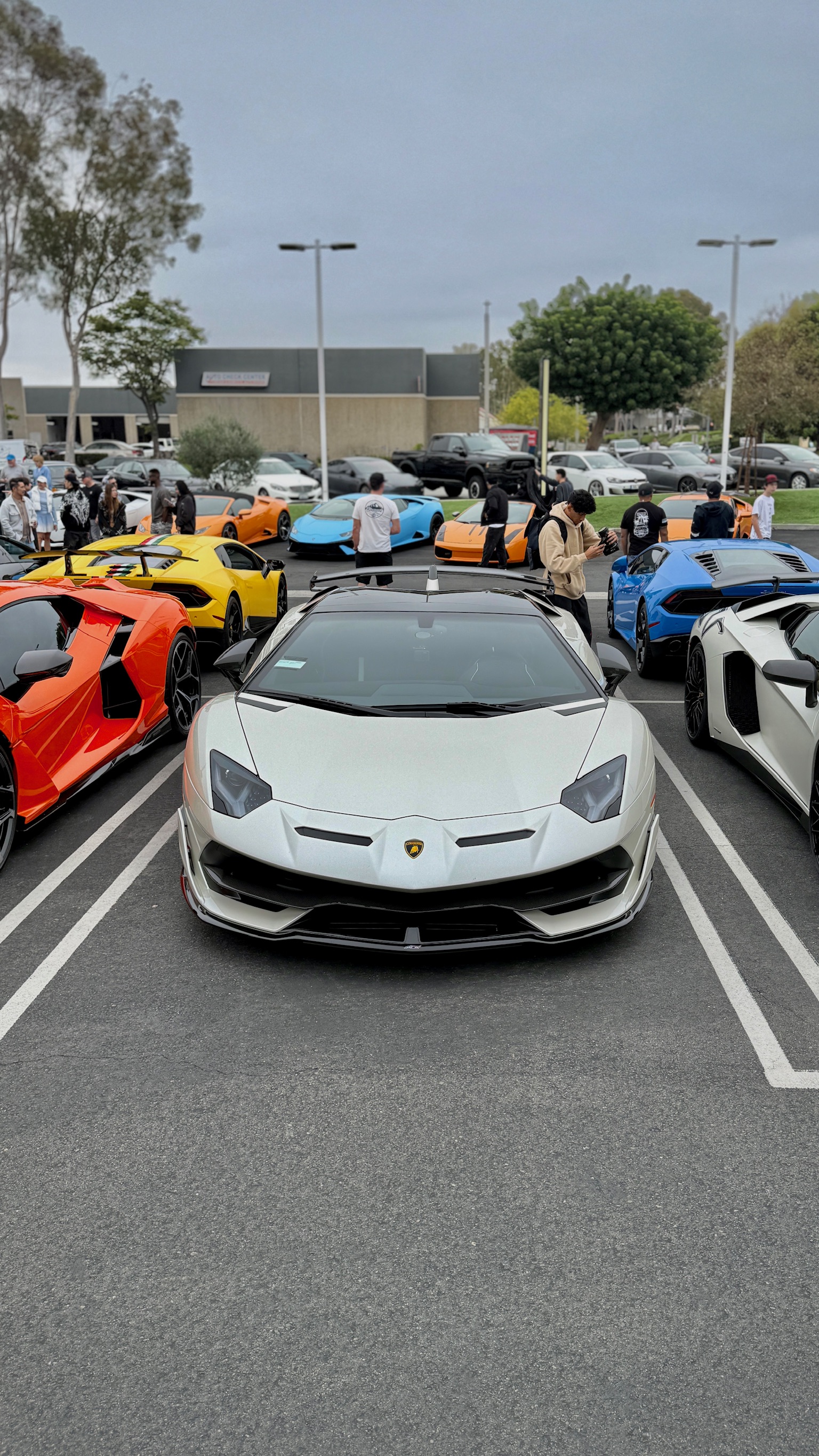 2020 Lamborghini Aventador — Lineage Image 2