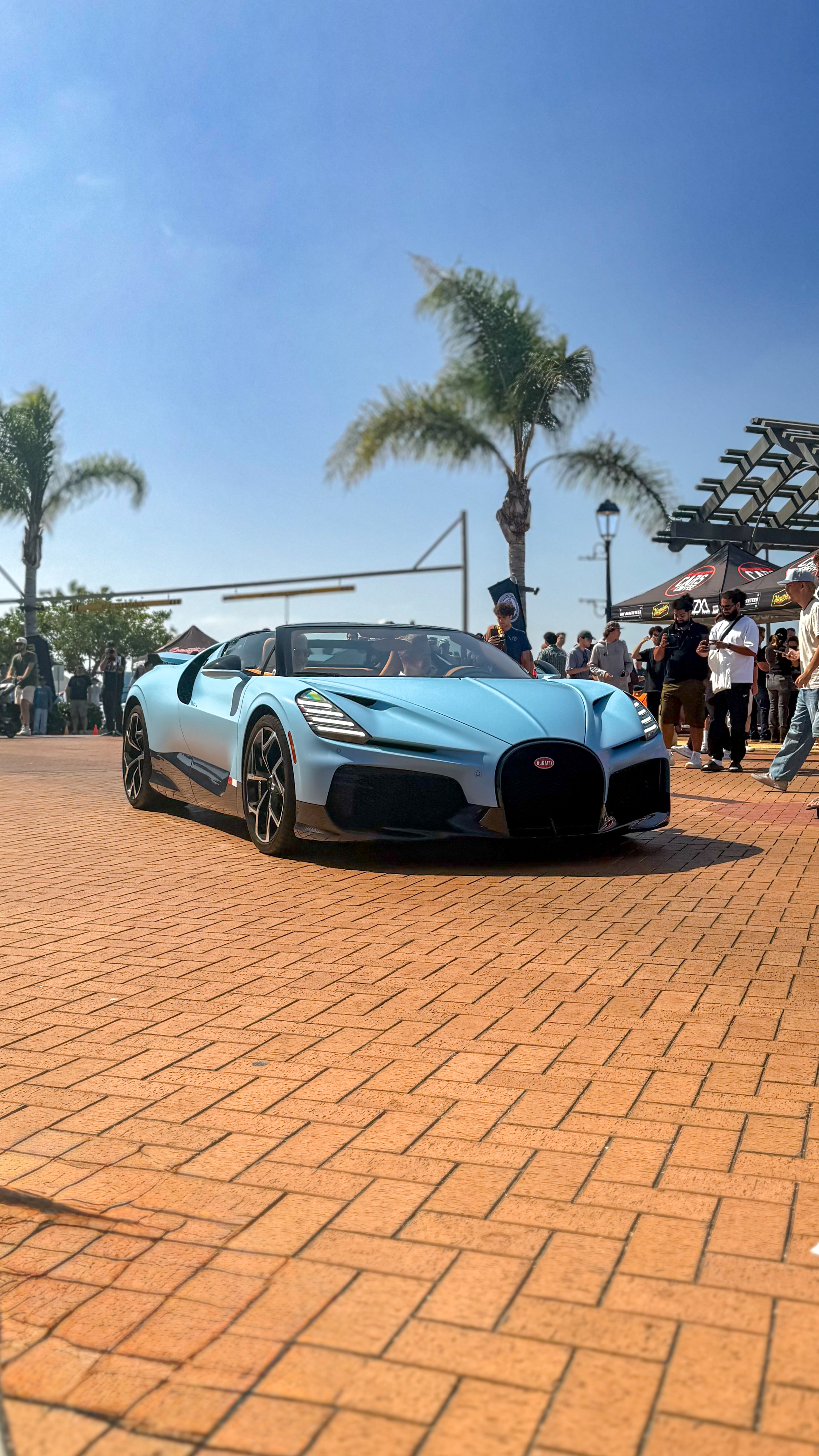 2025 Bugatti Mistral — Lineage Image 3