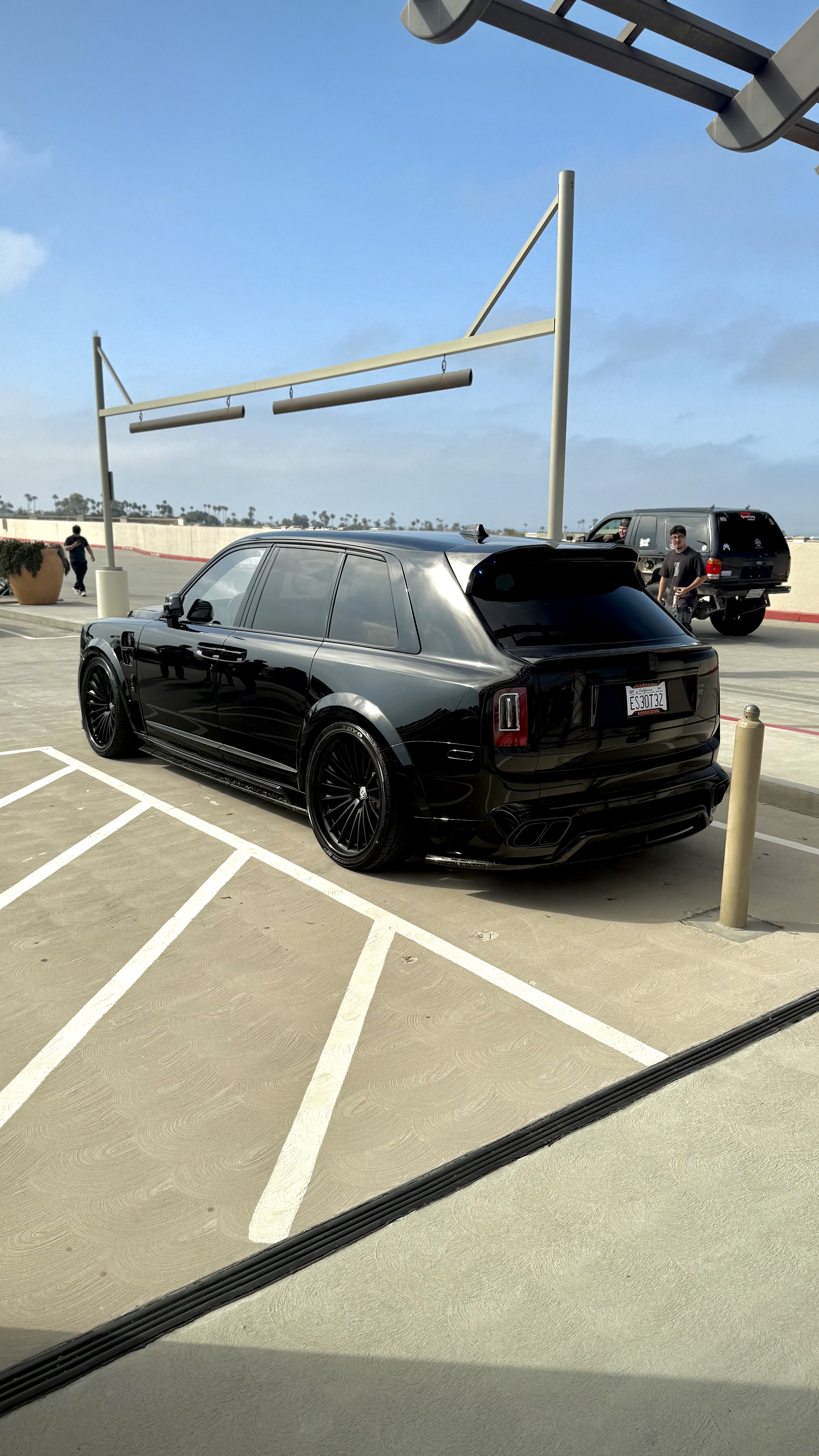 2021 Rolls-royce Cullinan — Lineage Image 4