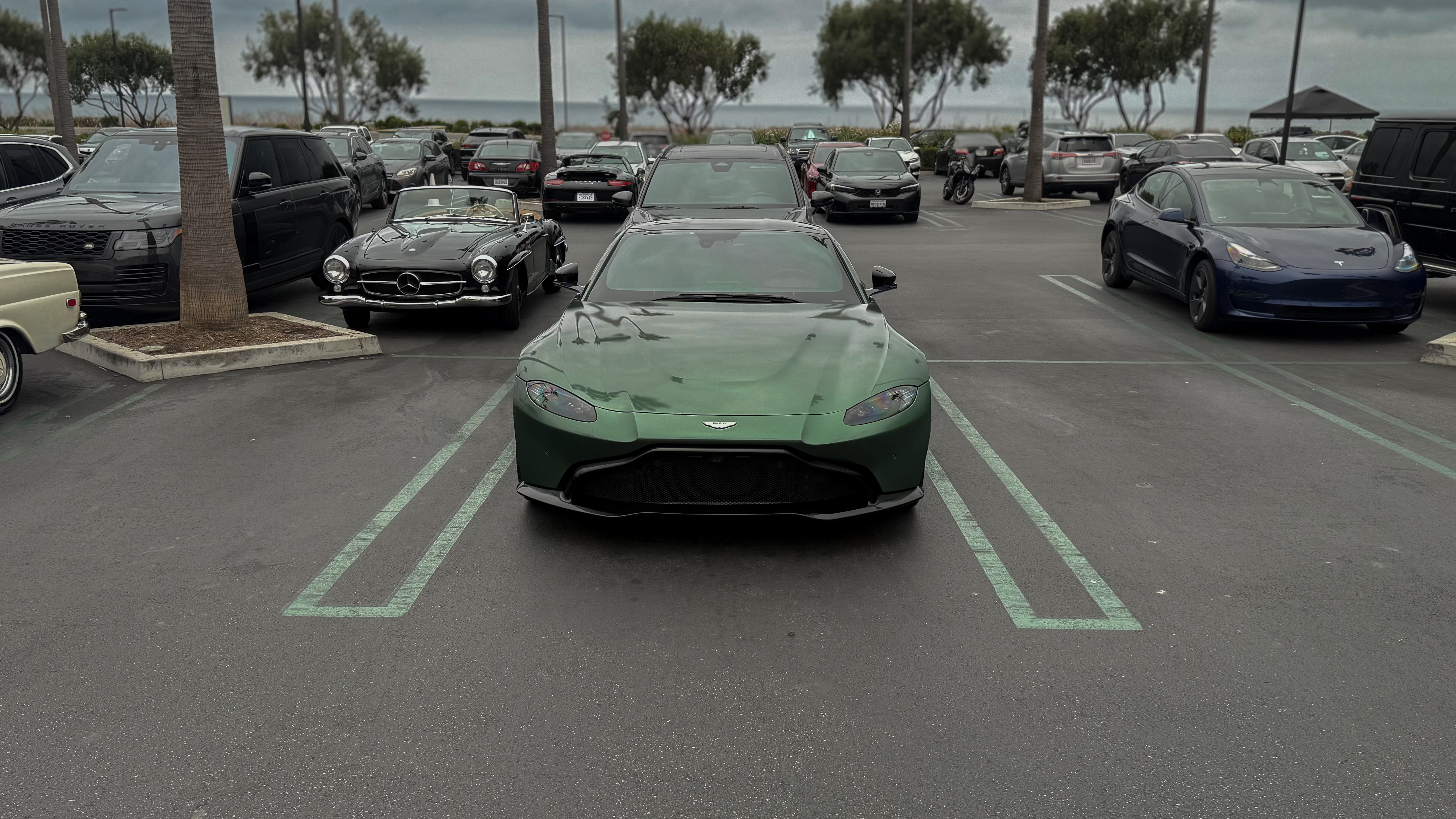 2019 Aston Martin Vantage — Lineage Image 1