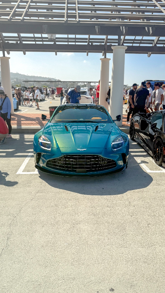 2026 Aston Martin Vantage — Lineage Image 1