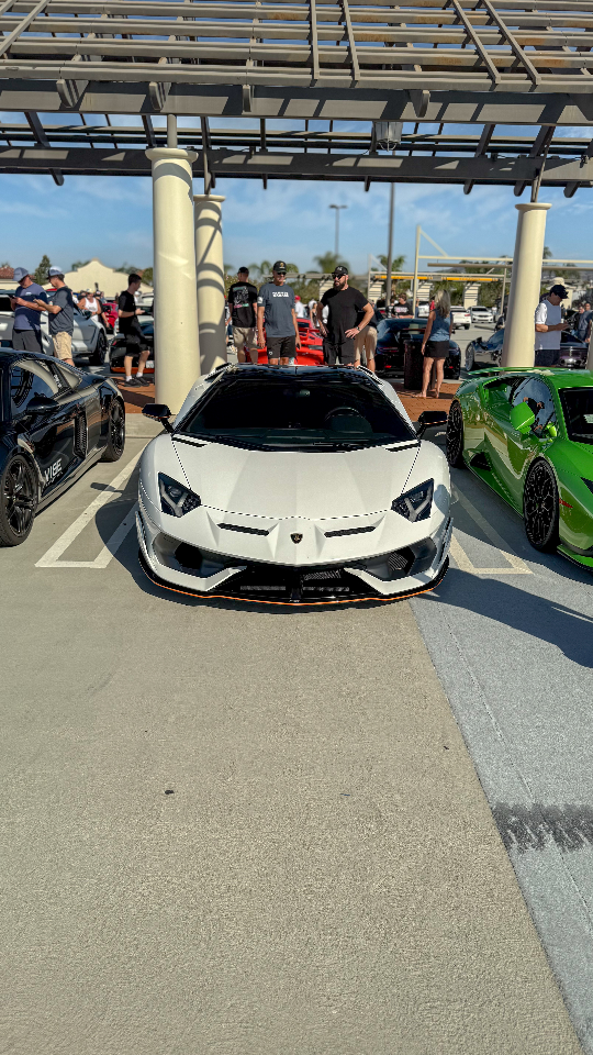 2019 Lamborghini Aventador — Lineage Image 1