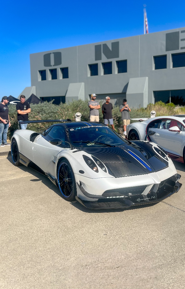 2017 Pagani Huayra — Lineage Image 1
