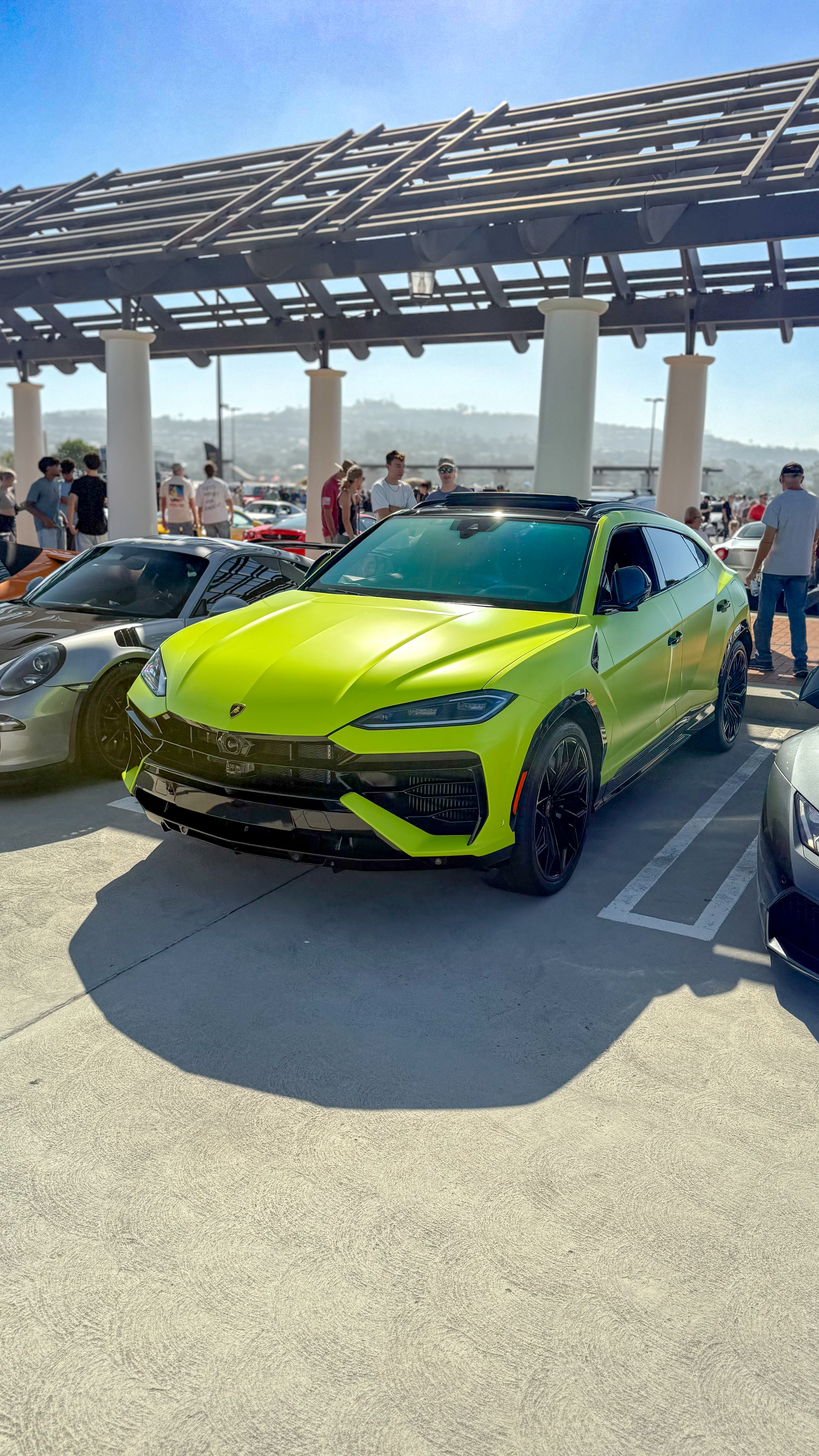 2025 Lamborghini Urus — Lineage Image 1
