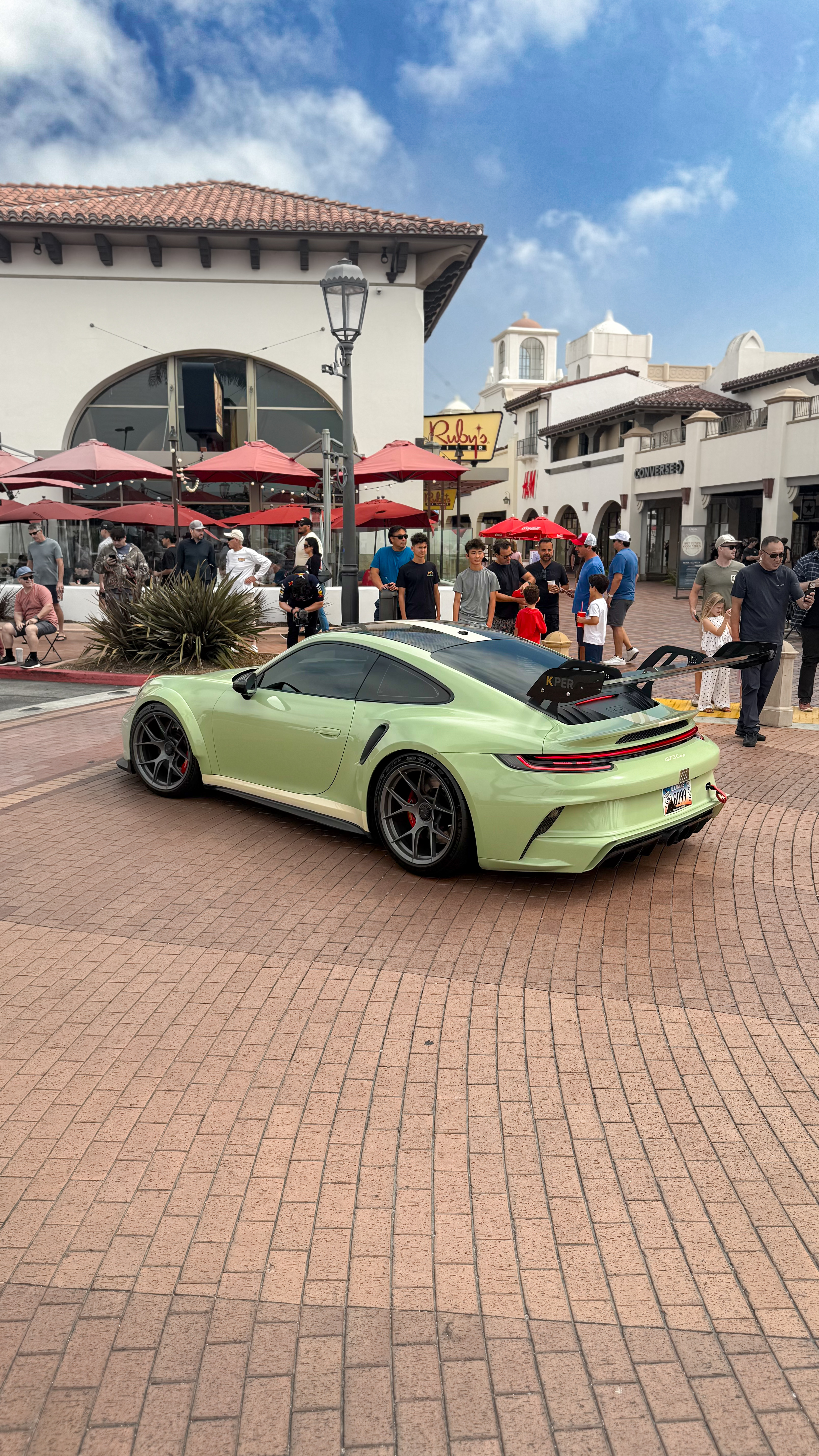 2022 Porsche 911 — Lineage Image 2