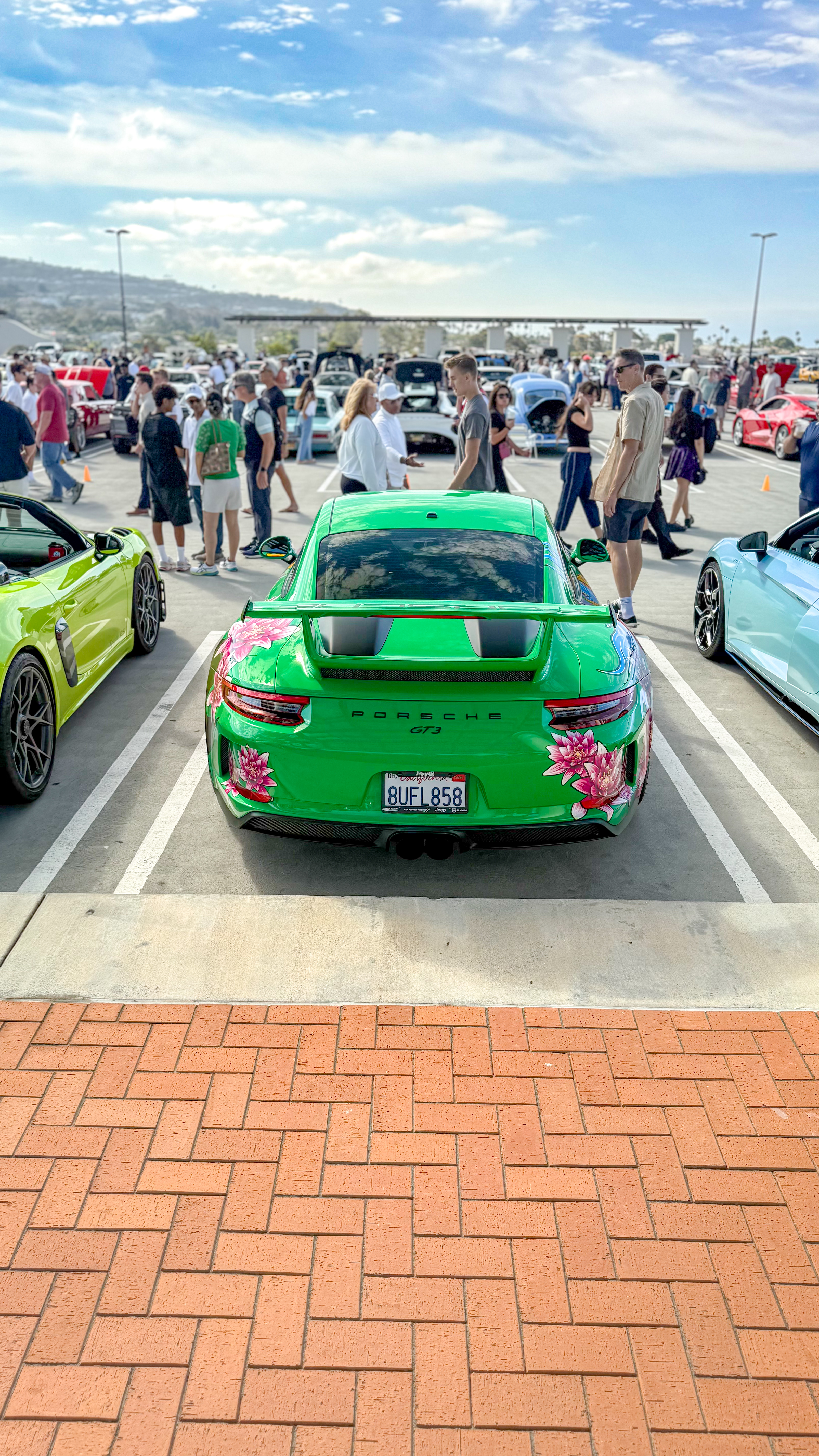 2018 Porsche 911 — Lineage Image 2