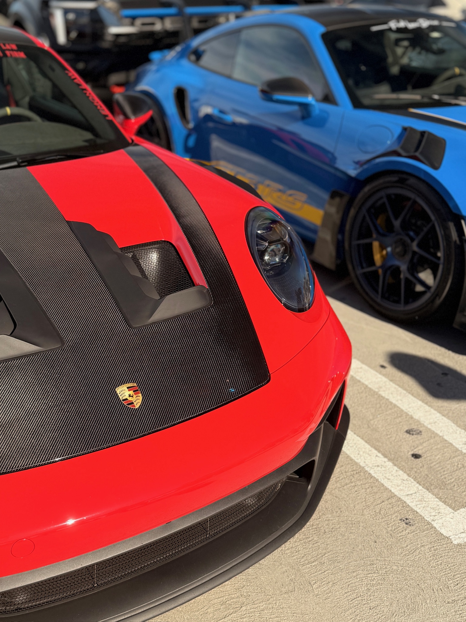 2025 Porsche 911 — Lineage Image 2