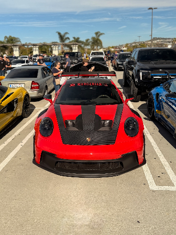 2025 Porsche 911 — Lineage Image 1
