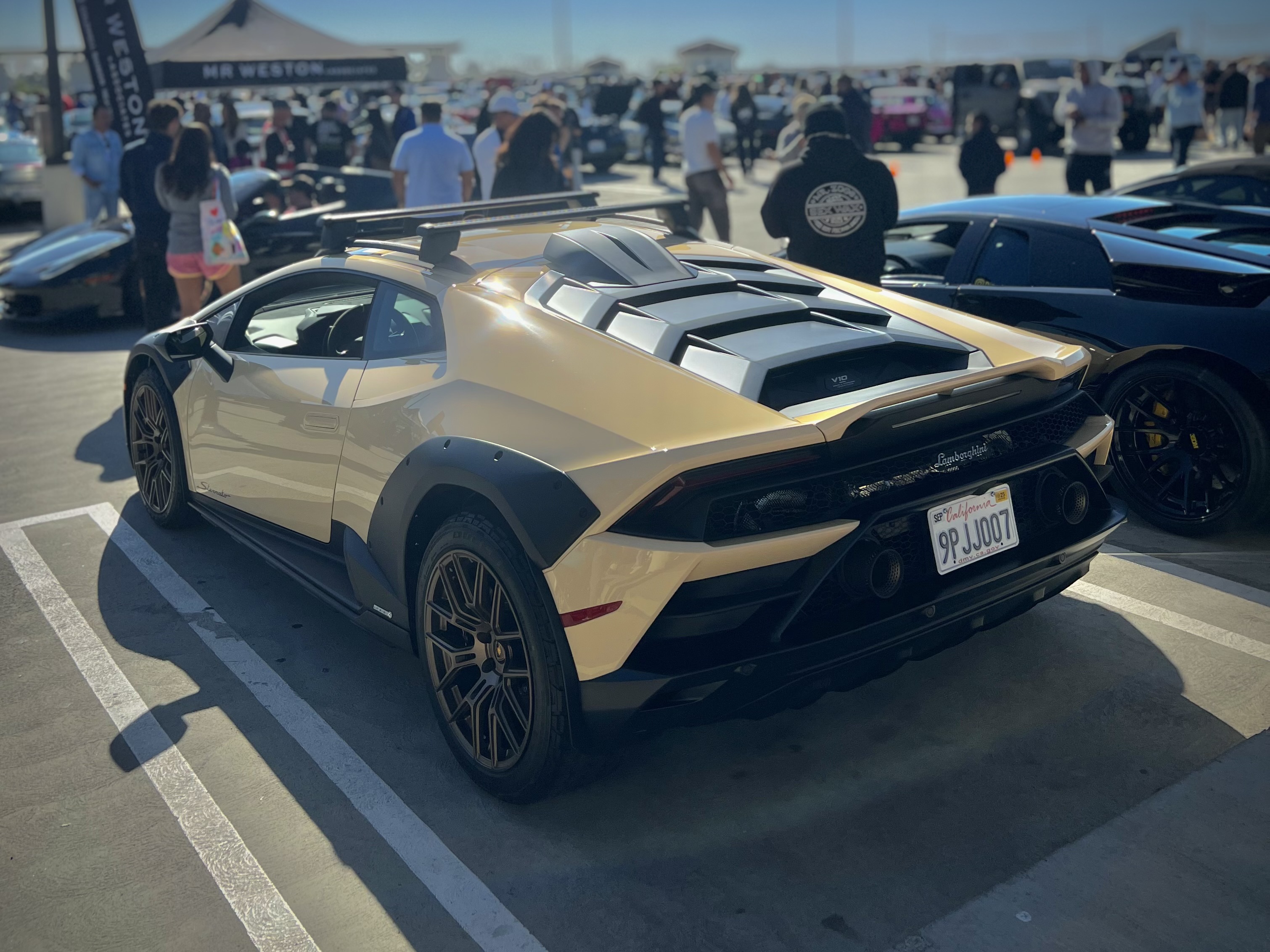 2024 Lamborghini Huracan — Lineage Image 2