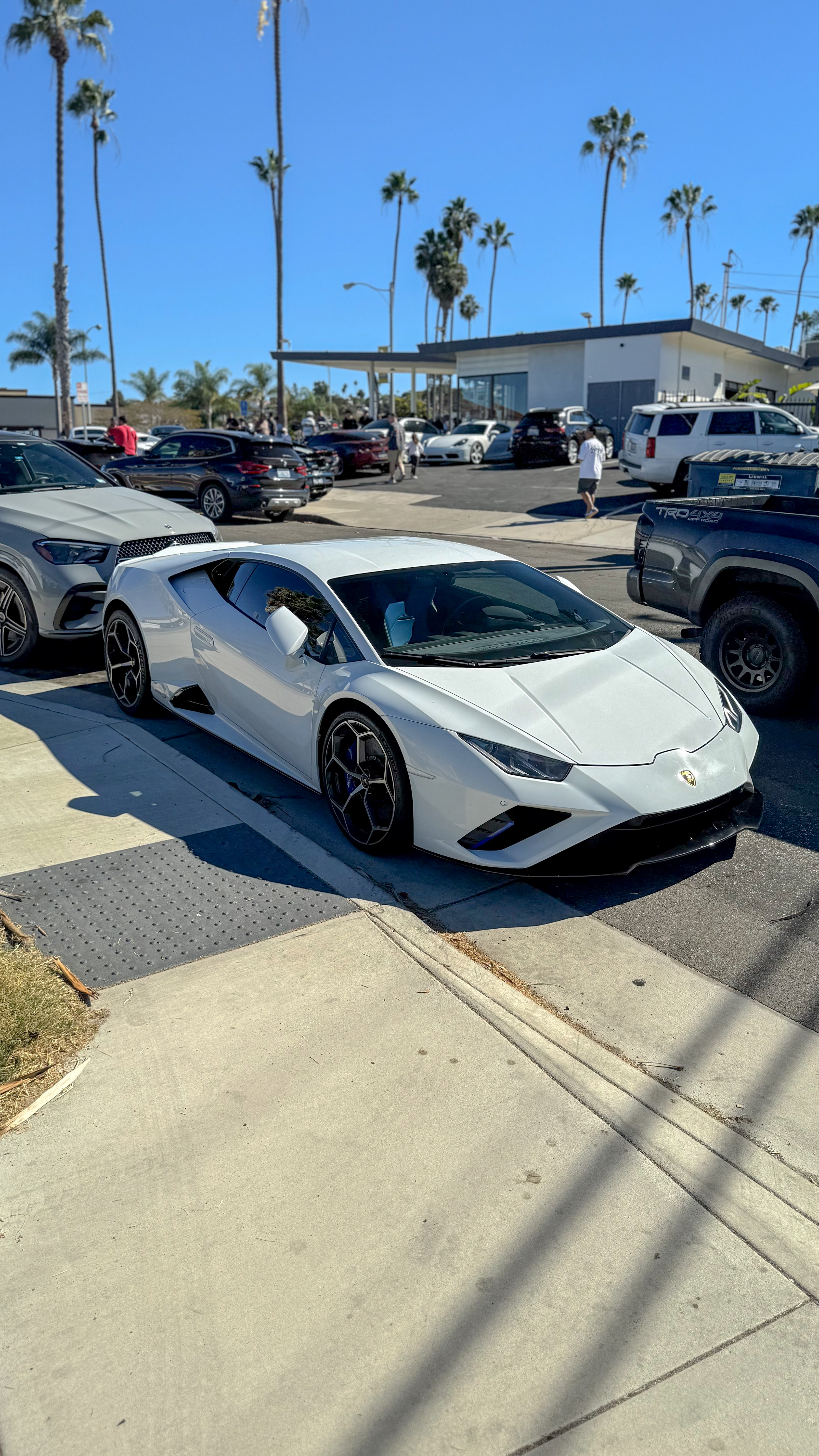 2022 Lamborghini Huracan hero image