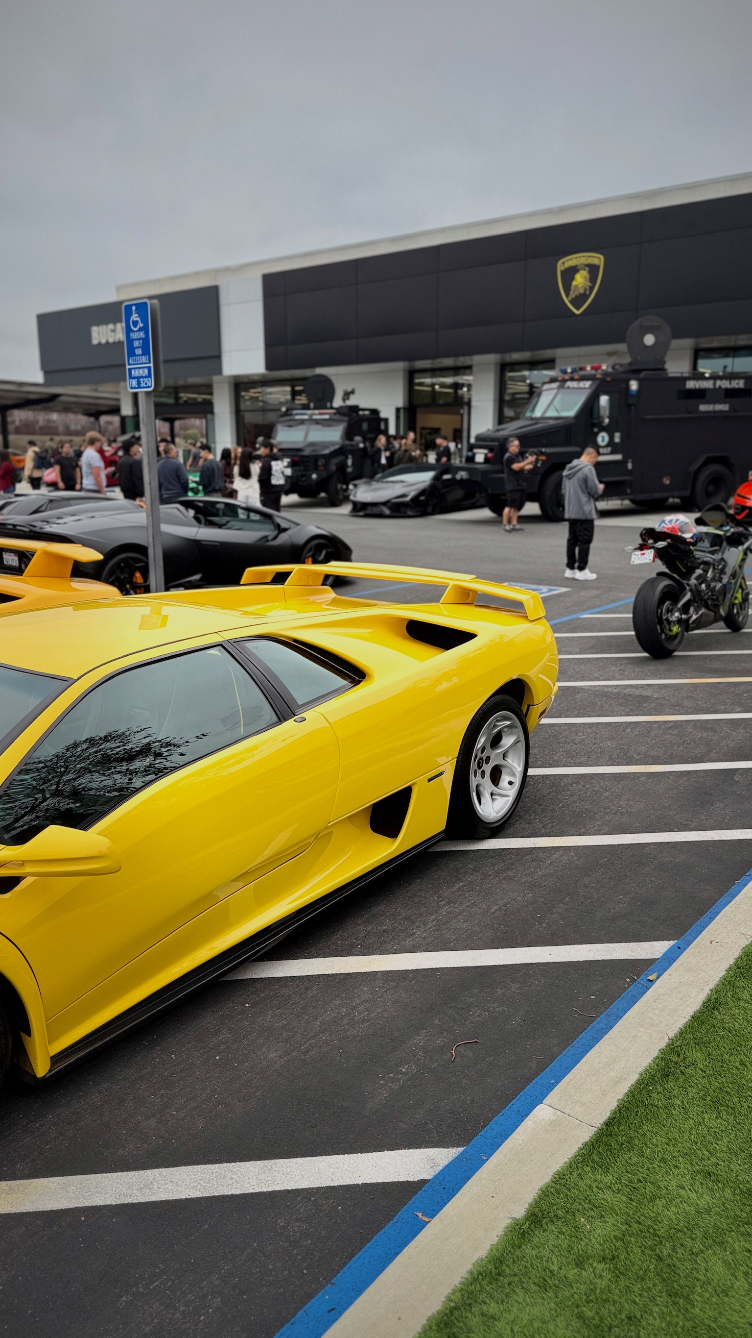 2001 Lamborghini Diablo — Lineage Image 4