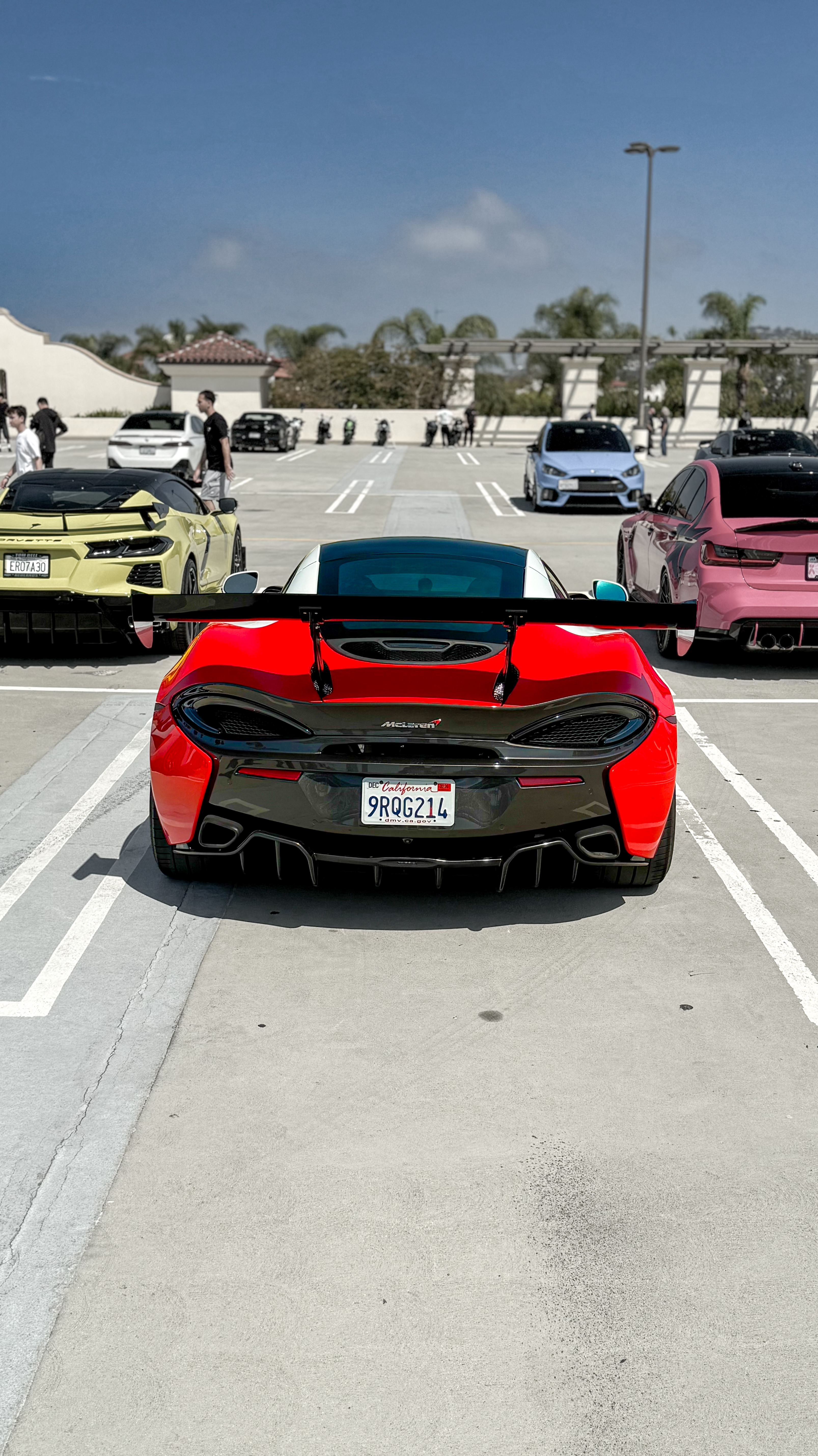 2017 McLaren 570GT — Lineage Image 3