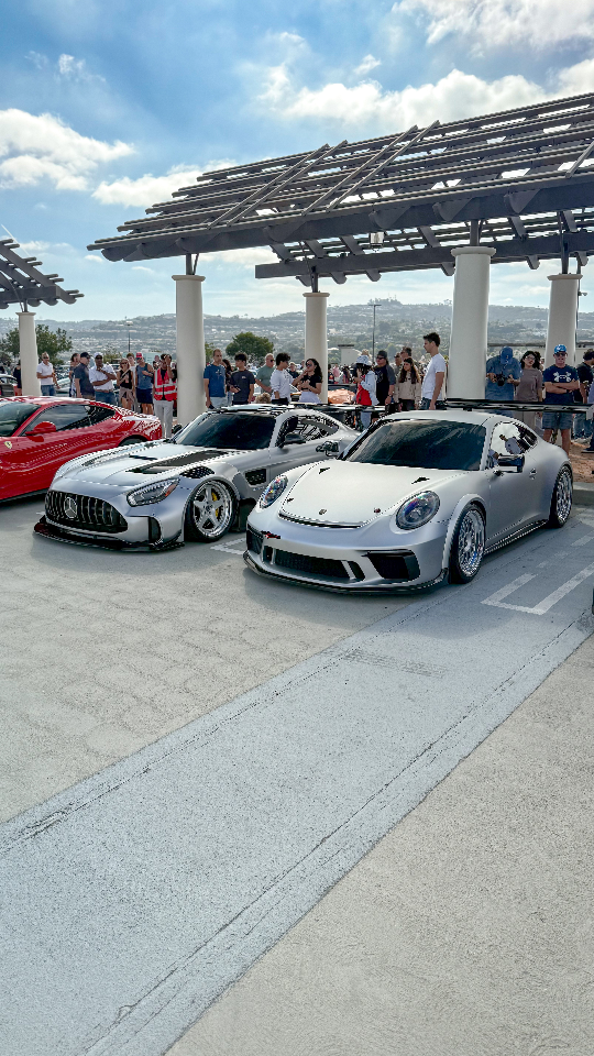 2015 Porsche 911 — Lineage Image 1