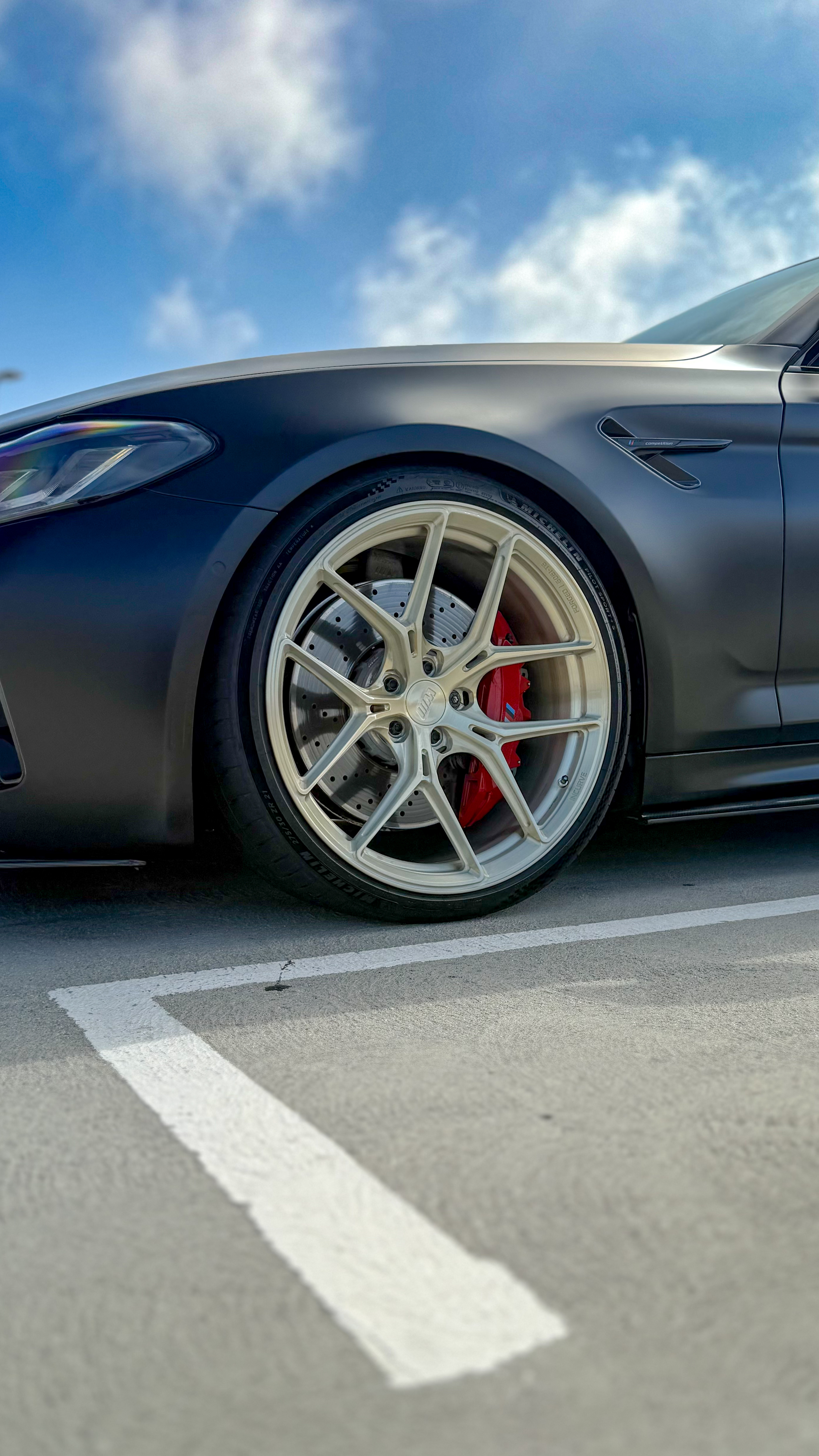 2022 BMW M5 — Lineage Image 4