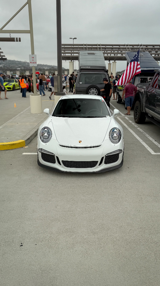 2014 Porsche 911 — Lineage Image 1