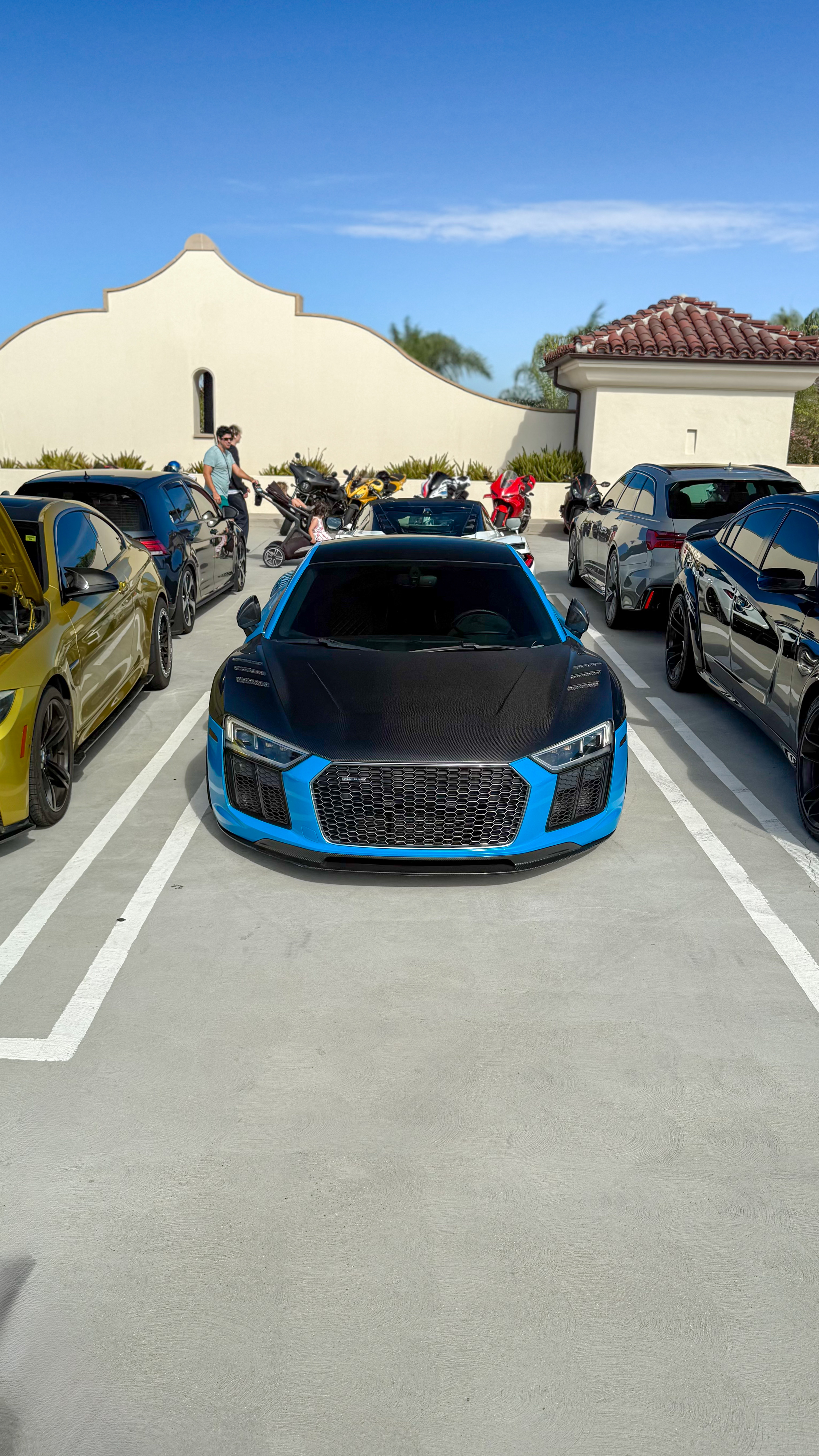 2017 Audi R8 hero image