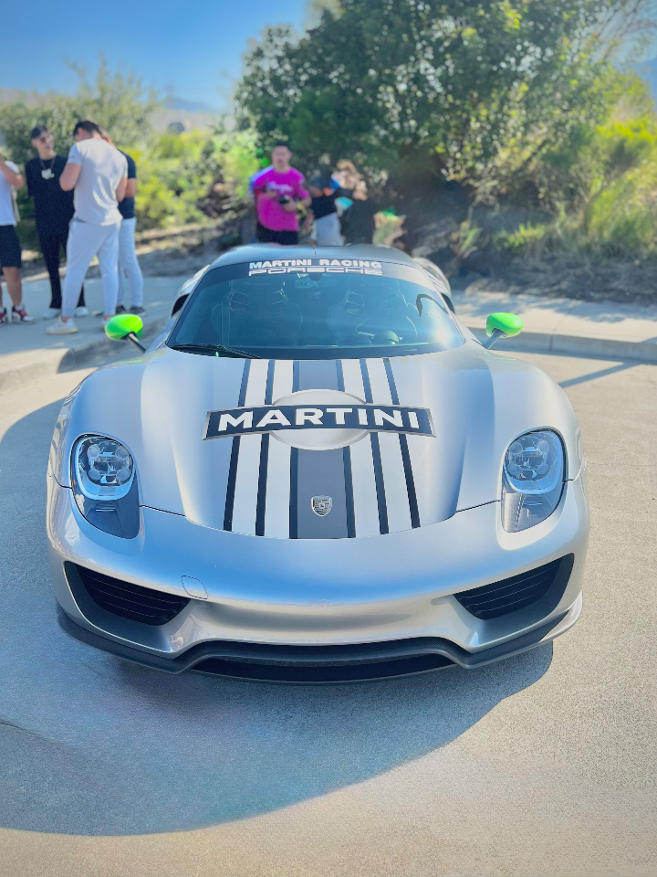 2015 Porsche 918 — Lineage Image 1