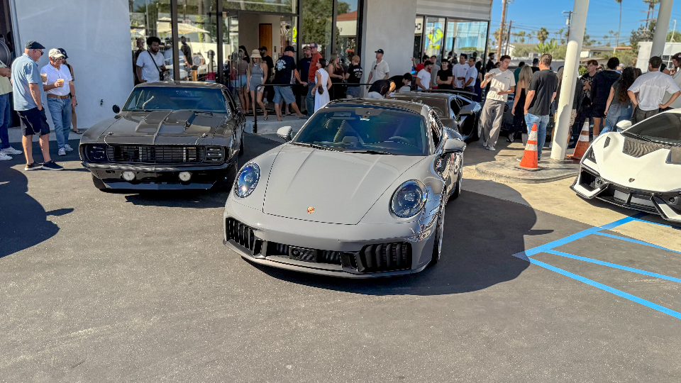 2025 Porsche 911 — Lineage Image 1