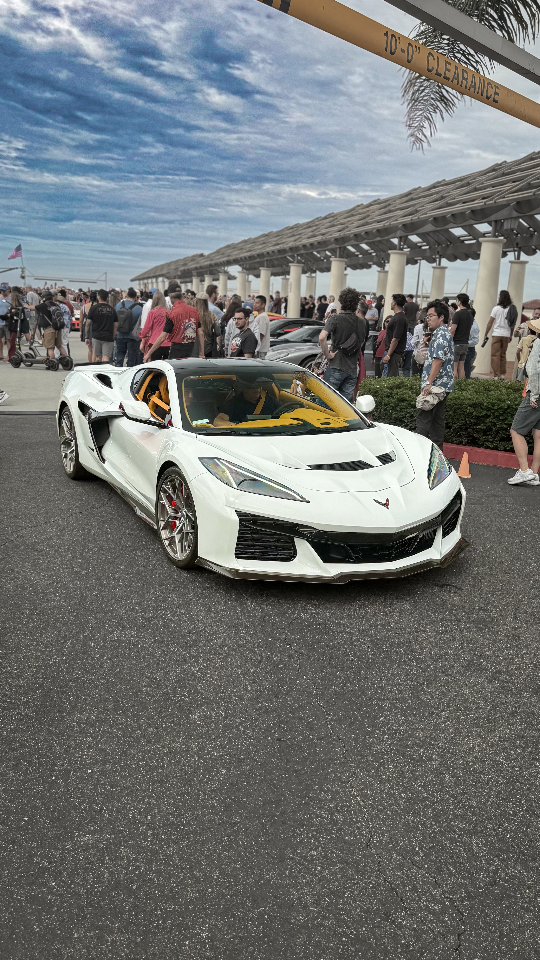 2025 Chevrolet Corvette — Lineage Image 1