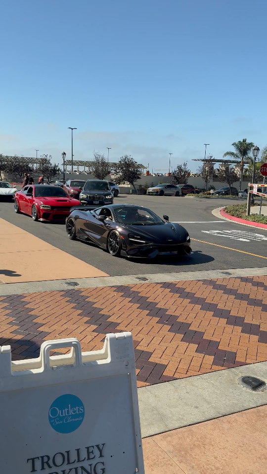 2021 McLaren 765LT — Lineage Video 1