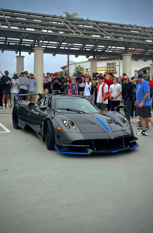 2017 Pagani Huayra — Lineage Image 1