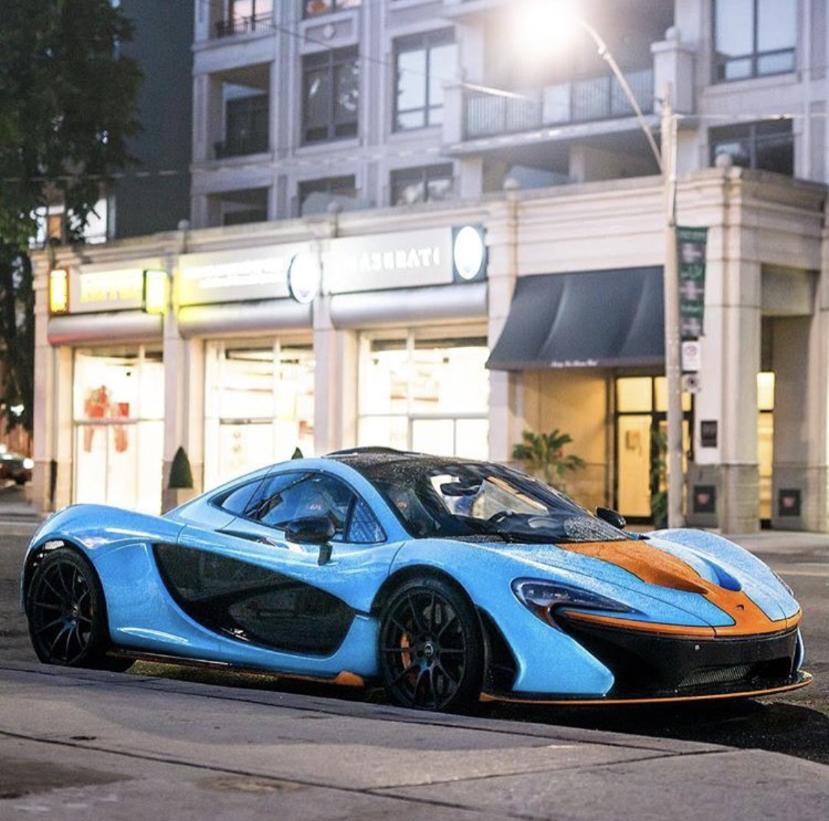 2015 McLaren P1 hero image
